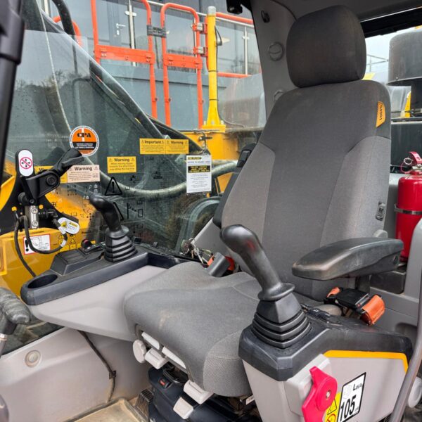TRU2361 - AUG 2022 VOLVO EC380EL EXCAVATOR - Image 13