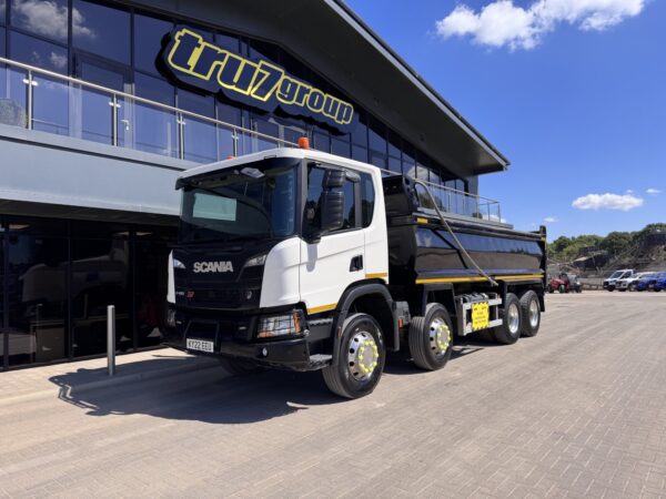 2022 '22 Scania XT P410 8x4 Low Day Cab Tipper