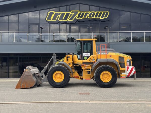 TRU2380 - 2022, VOLVO L120H LOADING SHOVEL