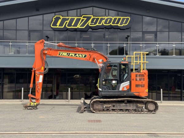 TRU2594 - FEB 2023, HITACHI ZX135 USBL-7 EXCAVATOR