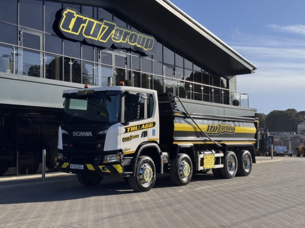 2022 '22 SCANIA XT P410 8X4 LOW DAY CAB TIPPER
