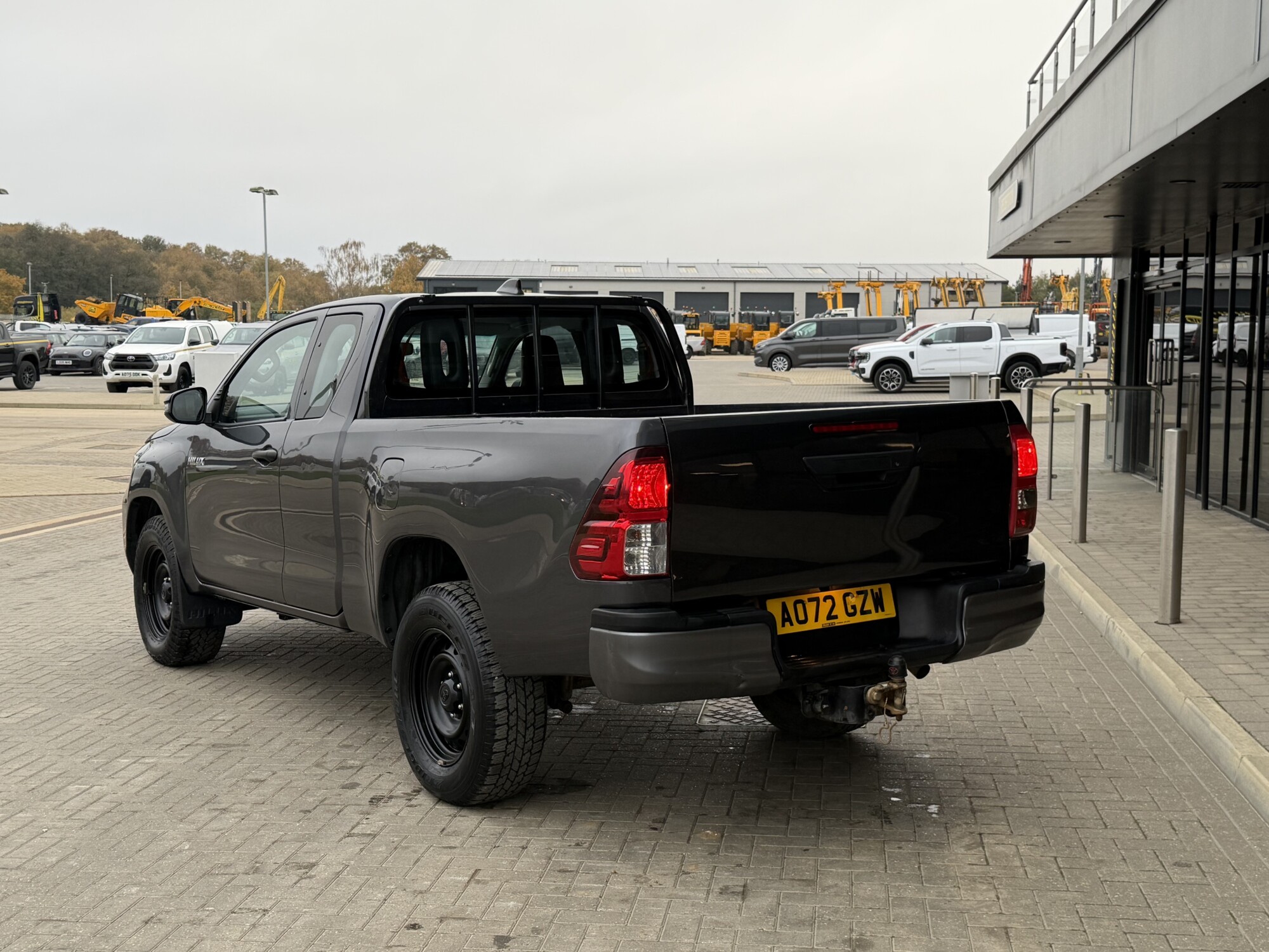 2022 '72 TOYOTA HILUX 2.4 D-4D ACTIVE EXTRA PICKUP EXTENDED CAB 4DR DIESEL MANUAL 4WD EURO 6 (150 PS) - Image 5