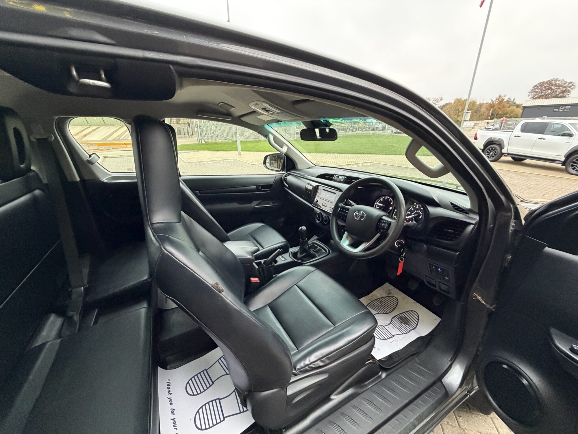 2022 '72 TOYOTA HILUX 2.4 D-4D ACTIVE EXTRA PICKUP EXTENDED CAB 4DR DIESEL MANUAL 4WD EURO 6 (150 PS) - Image 10