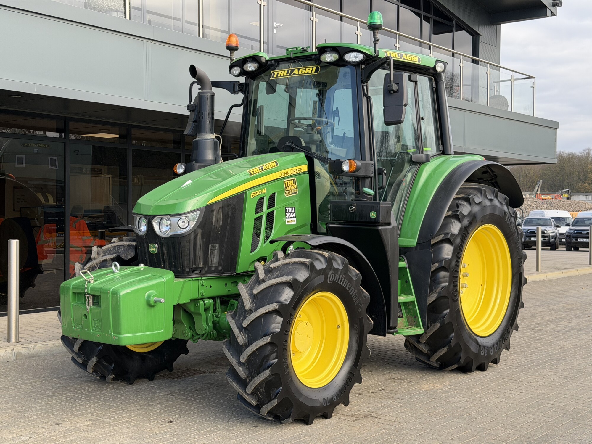 TRU3064 - 2024, JOHN DEERE 6120 M - Image 3