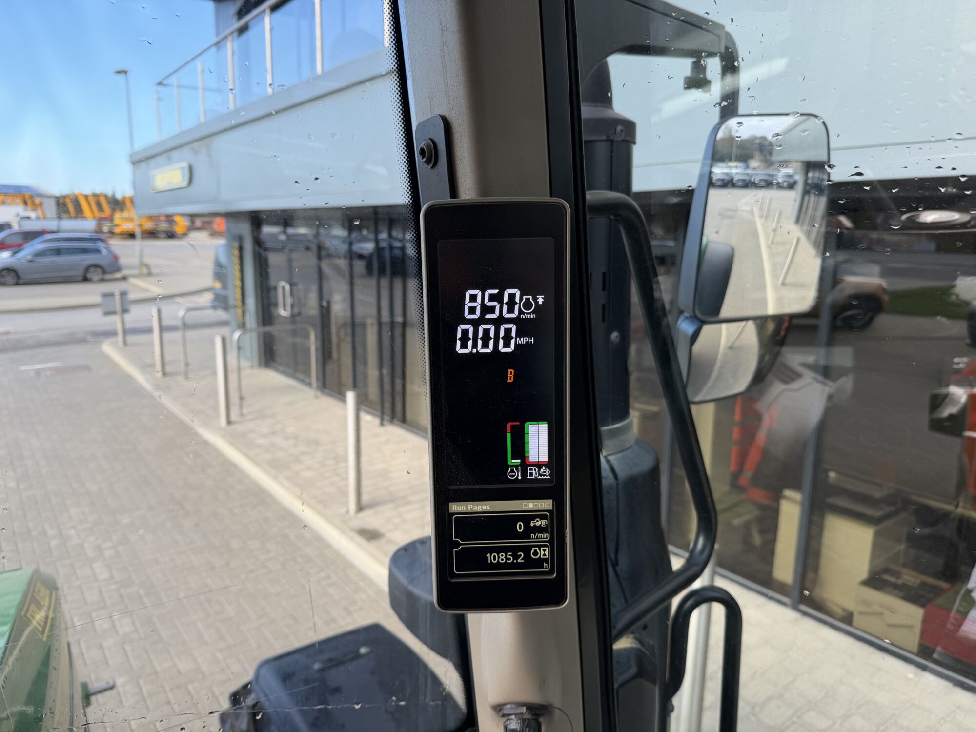 TRU3064 - 2024, JOHN DEERE 6120 M - Image 12