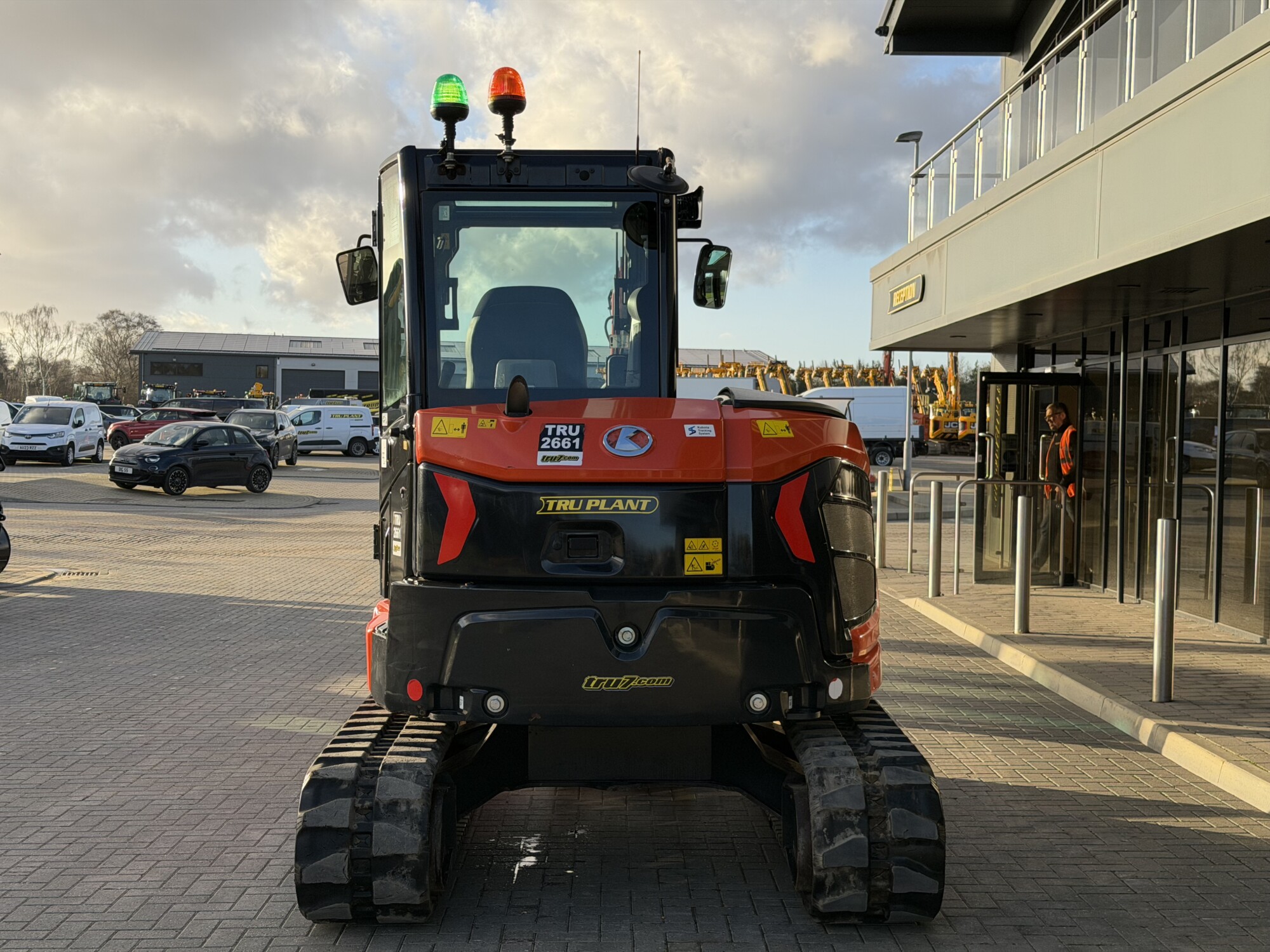 TRU2661 - 2023 KUBOTA U56-5 EXCAVATAOR **RUBBER TRACKS & BLADE** - Image 7