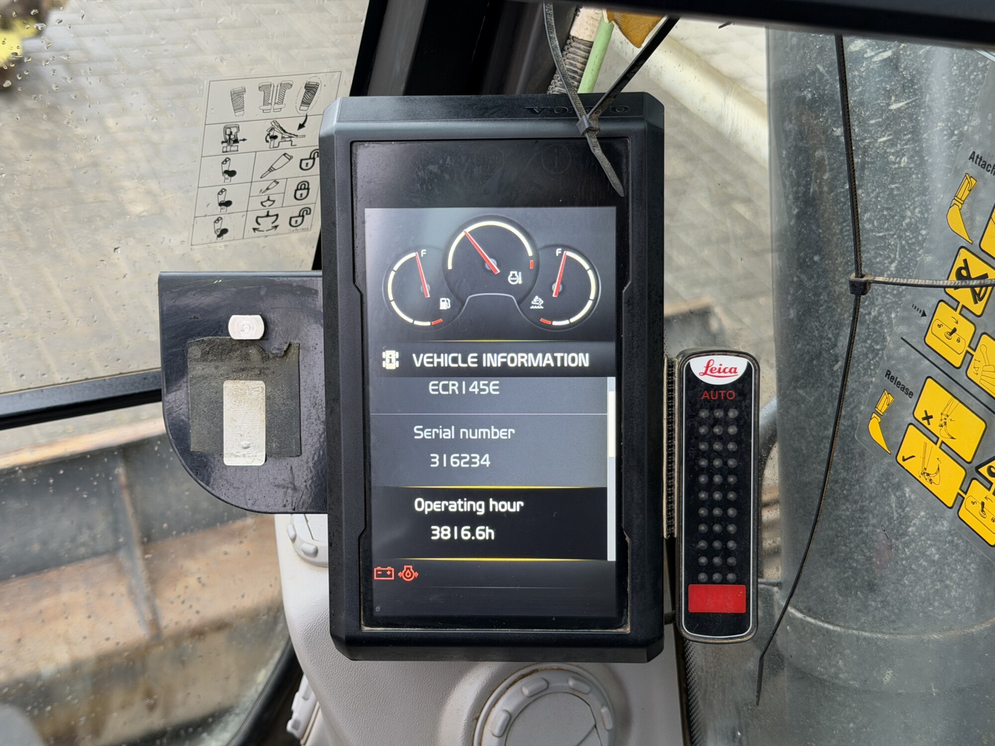 TRU2530 - 2022, VOLVO ECR145 EL EXCAVATOR *LEICA GPS READY* - Image 11