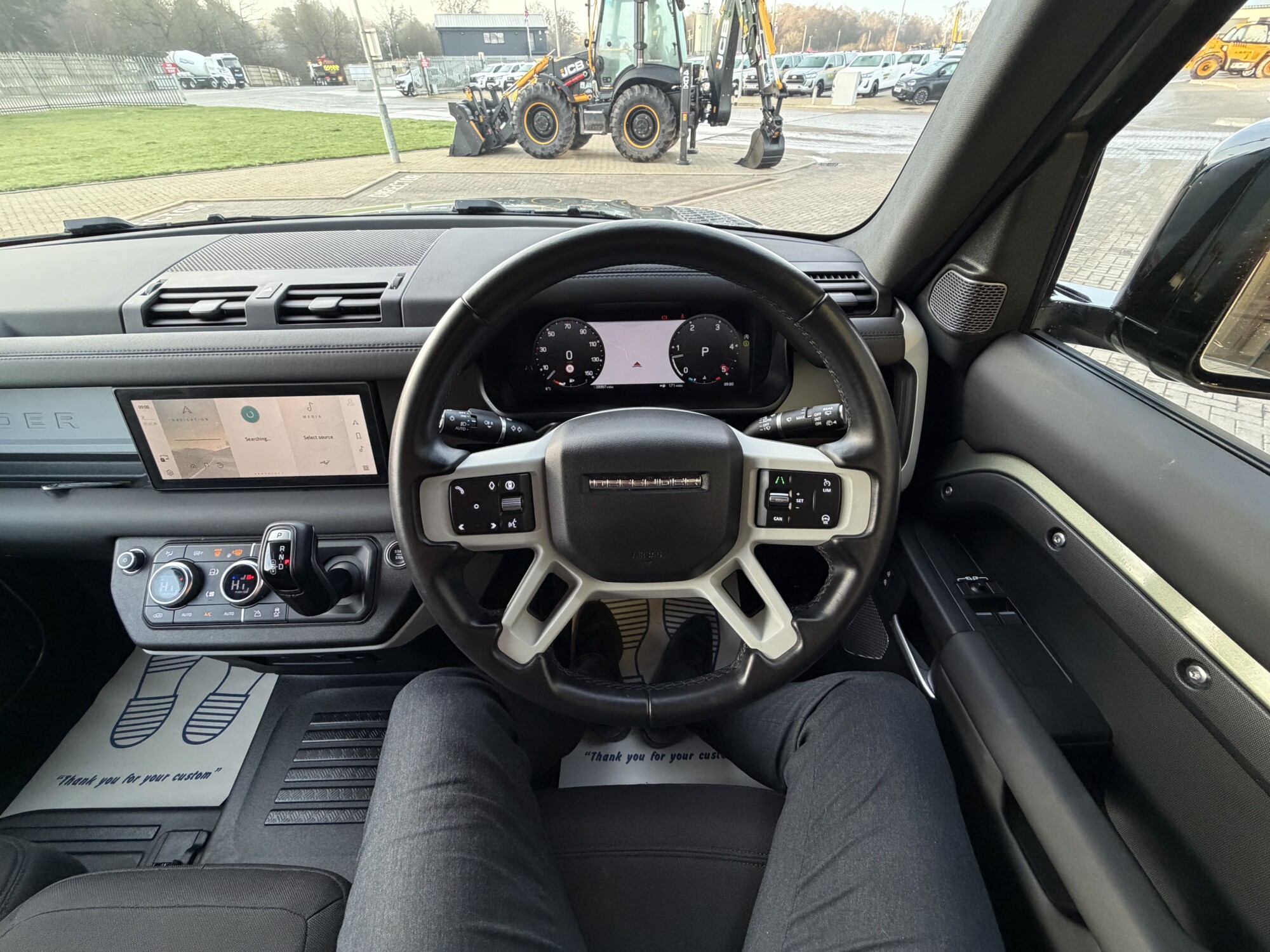 2024 '24 LAND ROVER DEFENDER 90 3.0 D250 MHEV HARD TOP SUV 3DR DIESEL AUTO 4WD SWB EURO 6 (225 PS) - Image 12