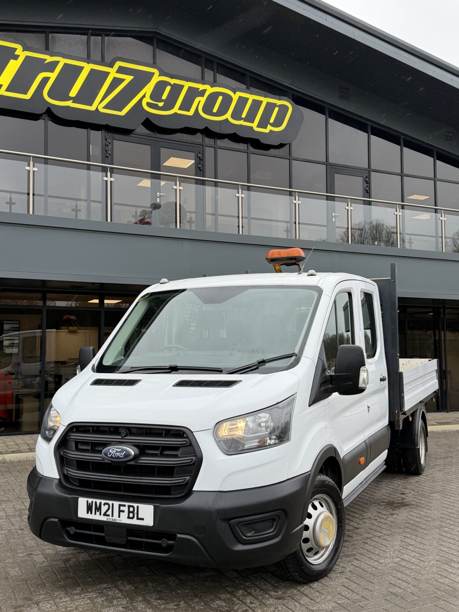 2021 '21 FORD TRANSIT 2.0 350 ECOBLUE LEADER CHASSIS DOUBLE CAB DROPSIDE 4DR DIESEL MANUAL RWD L3 EURO 6 (130 PS) - Image 2