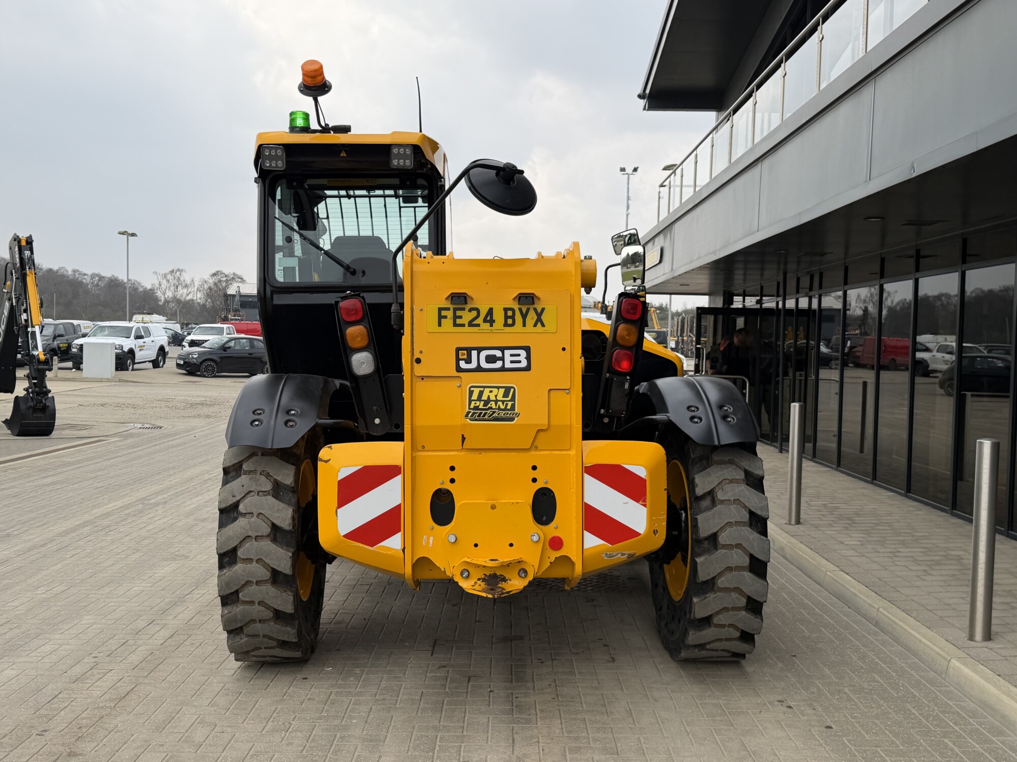 TRU2956 - 2024 - JCB 560-80 IND. WASTEMASTER *97kW ENGINE* - Image 5