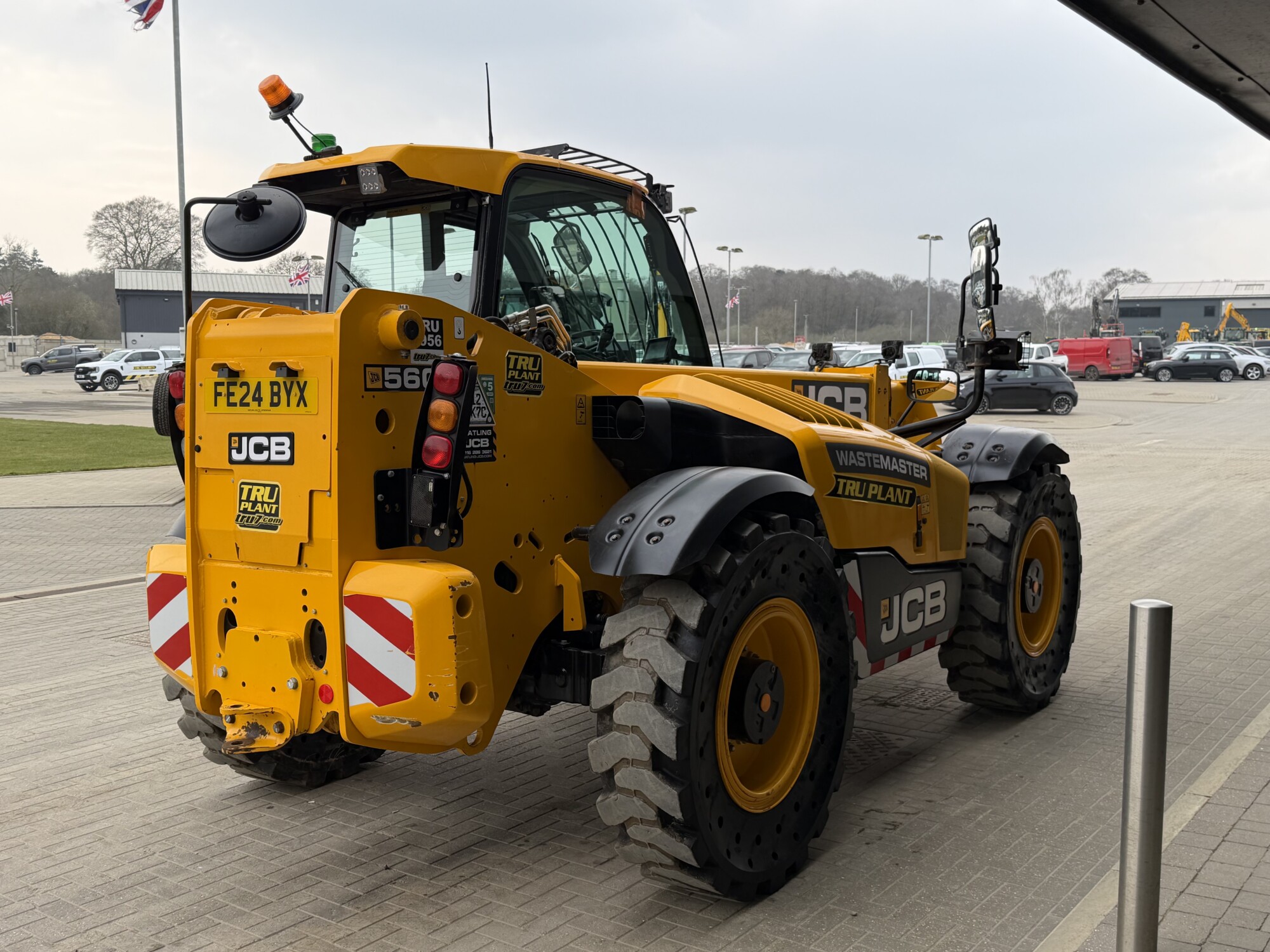 TRU2956 - 2024 - JCB 560-80 IND. WASTEMASTER *97kW ENGINE* - Image 6