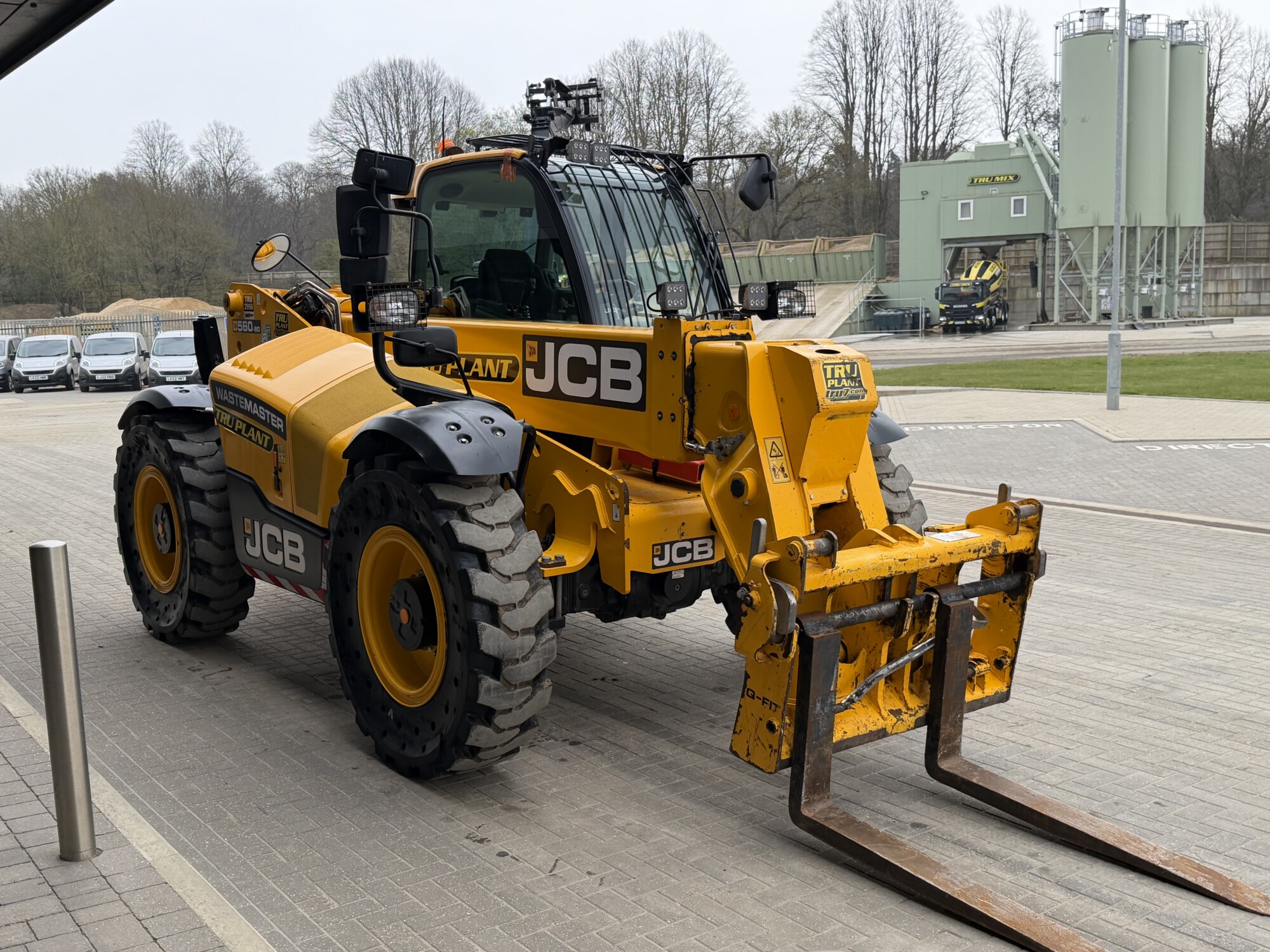 TRU2956 - 2024 - JCB 560-80 IND. WASTEMASTER *97kW ENGINE* - Image 7