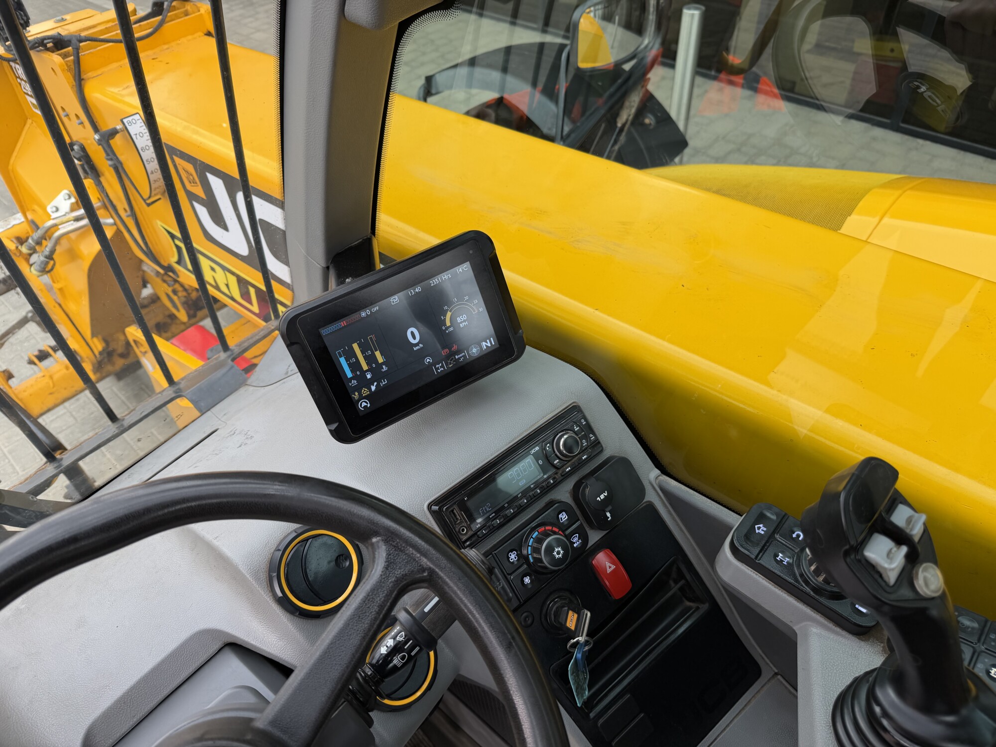 TRU2956 - 2024 - JCB 560-80 IND. WASTEMASTER *97kW ENGINE* - Image 11