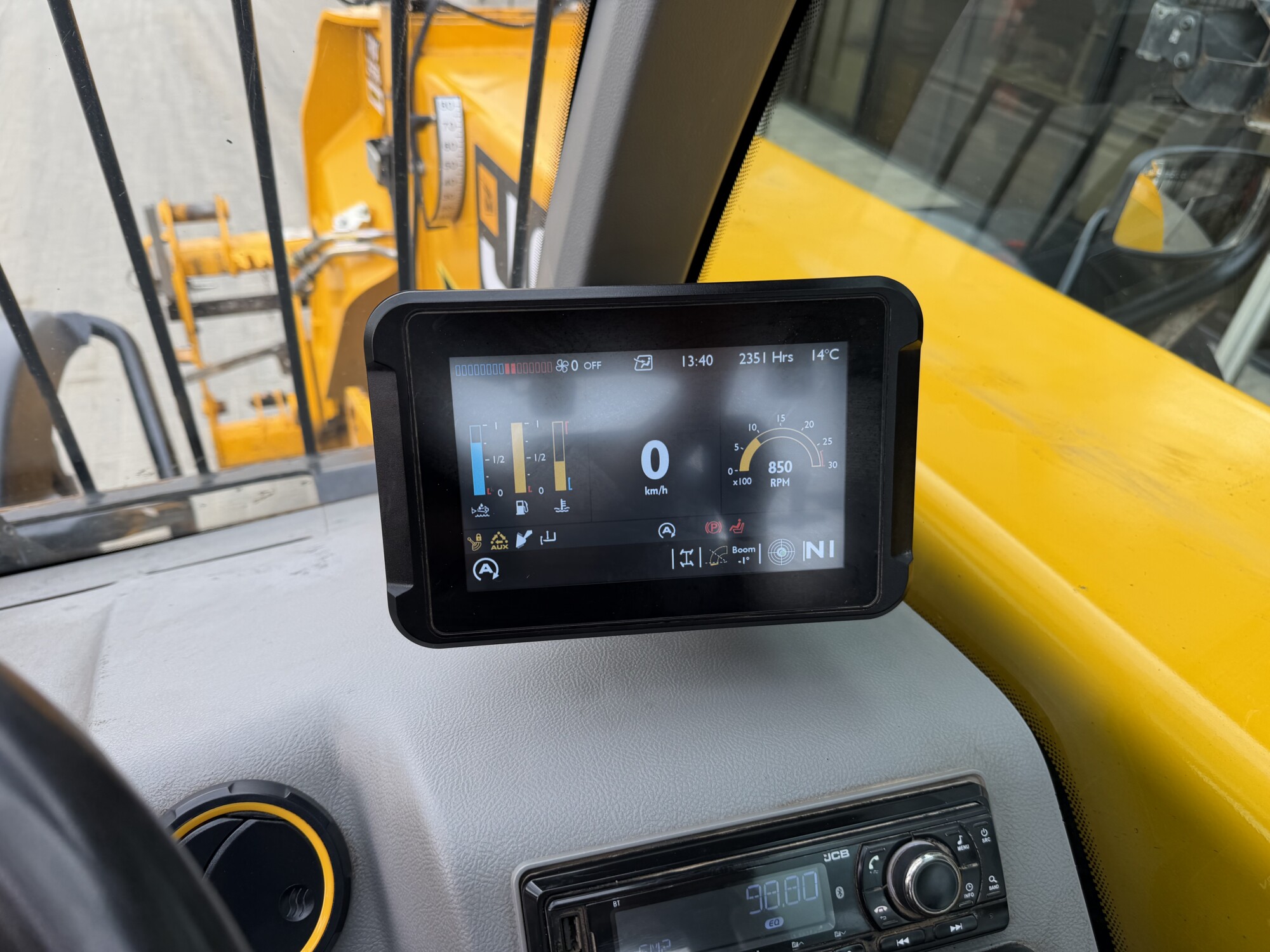 TRU2956 - 2024 - JCB 560-80 IND. WASTEMASTER *97kW ENGINE* - Image 12