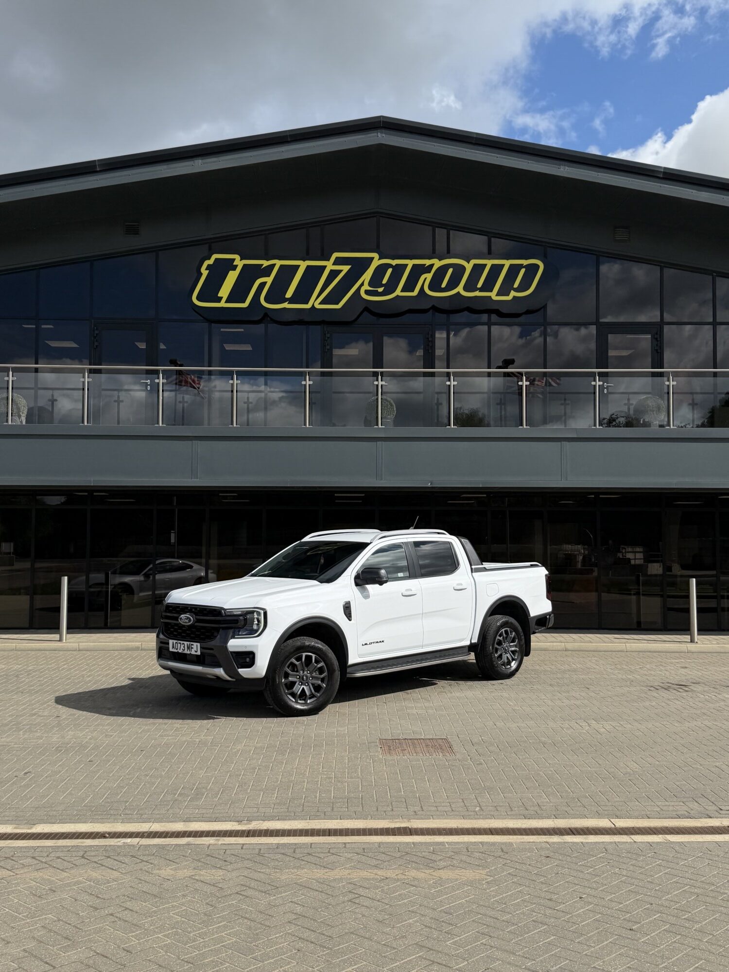 2023 '73 FORD RANGER 3.0 TD V6 ECOBLUE WILDTRAK AUTO 4WD EURO 6 (240 PS) - Image 3