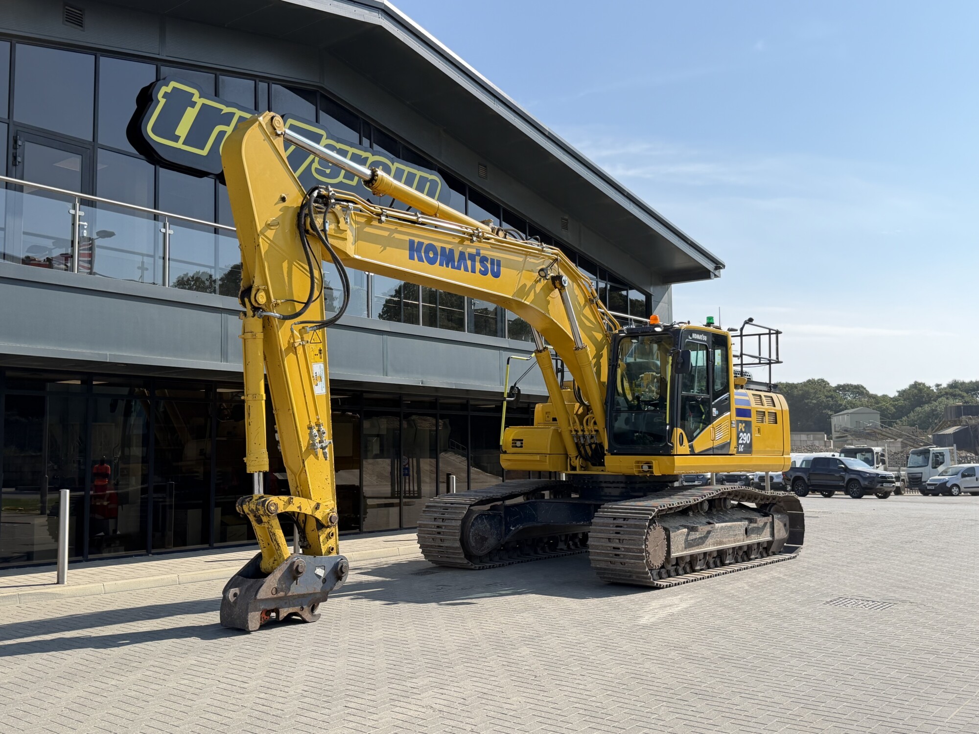 TRU2386 - 2022 KOMATSU PC290LC-11 EXCAVATOR - Image 3