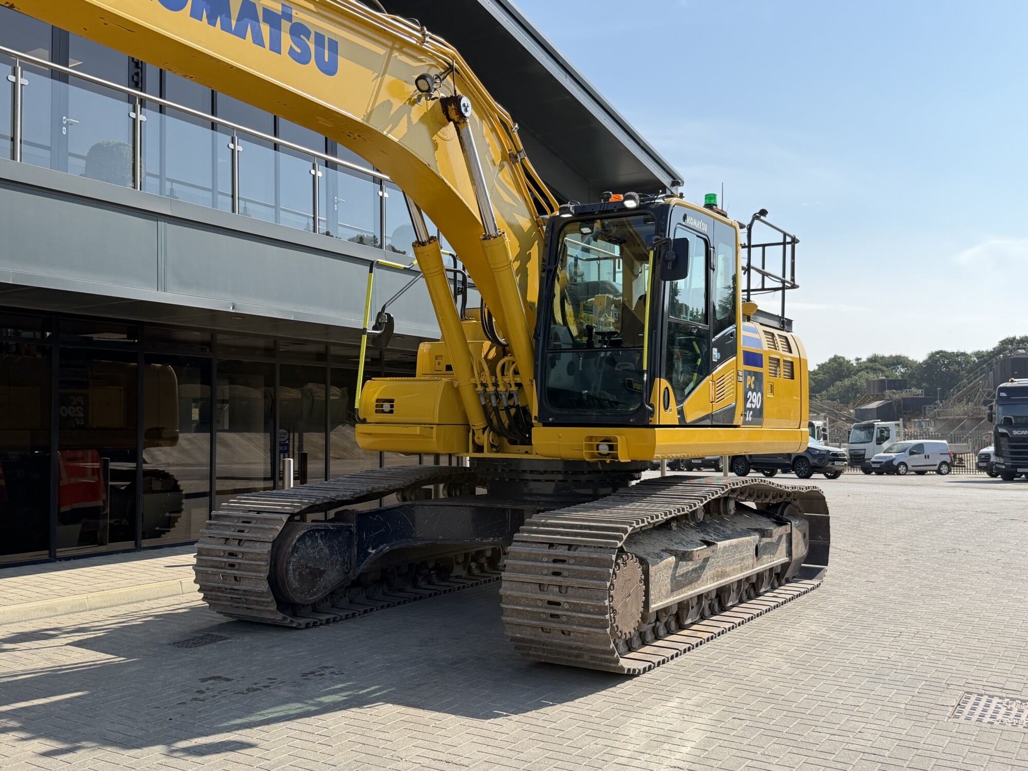 TRU2386 - 2022 KOMATSU PC290LC-11 EXCAVATOR - Image 4