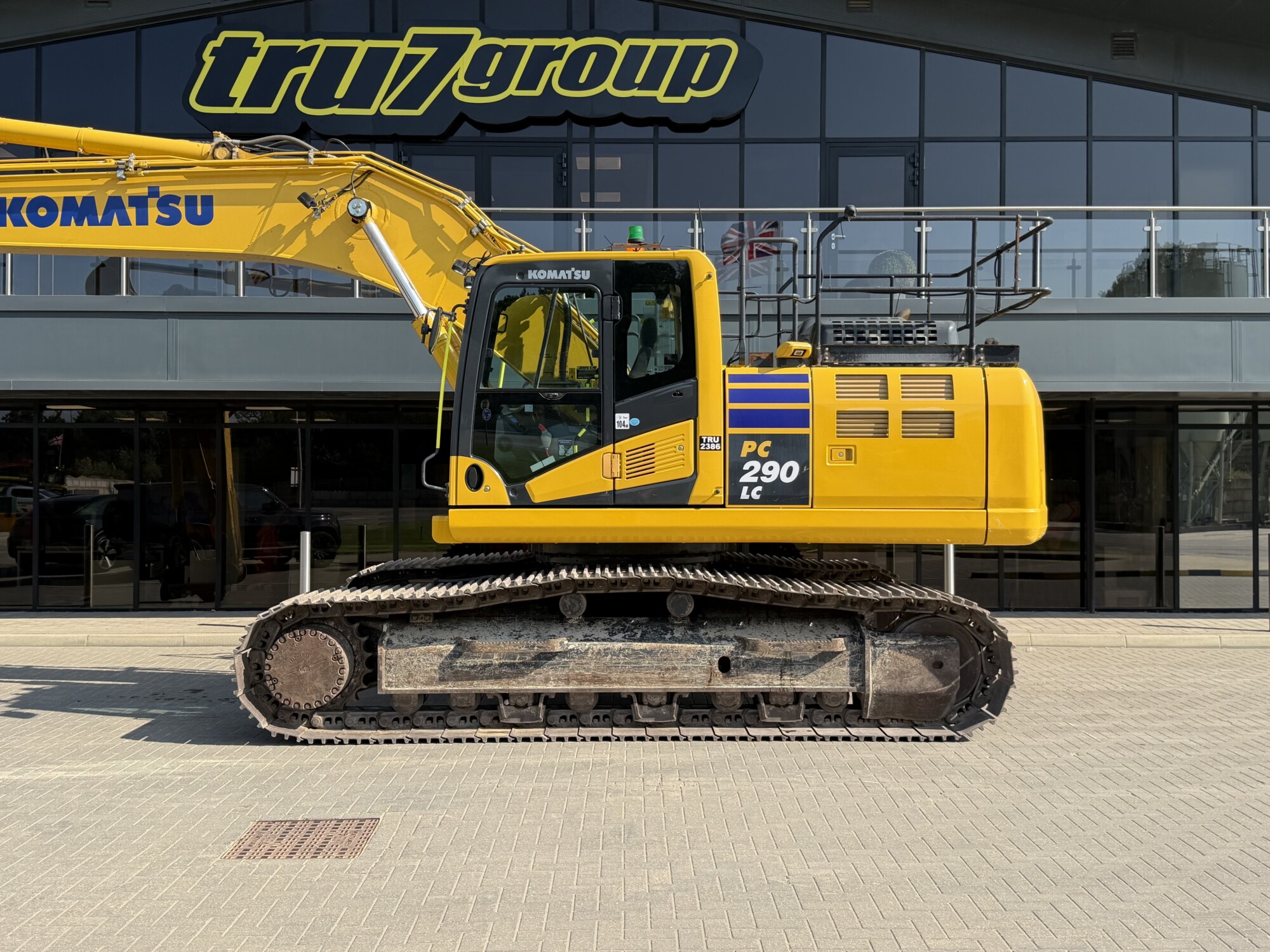 TRU2386 - 2022 KOMATSU PC290LC-11 EXCAVATOR - Image 5