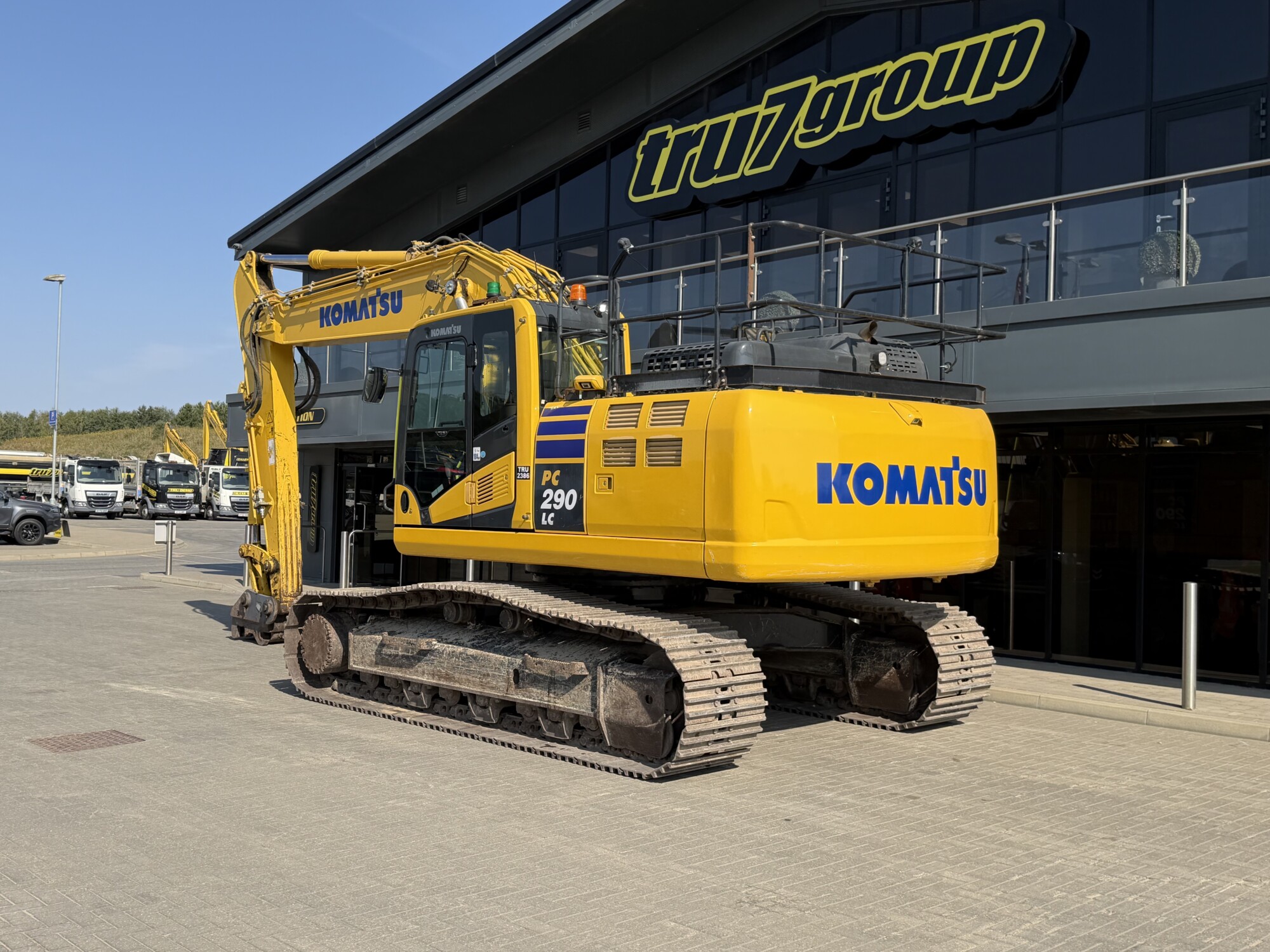 TRU2386 - 2022 KOMATSU PC290LC-11 EXCAVATOR - Image 6