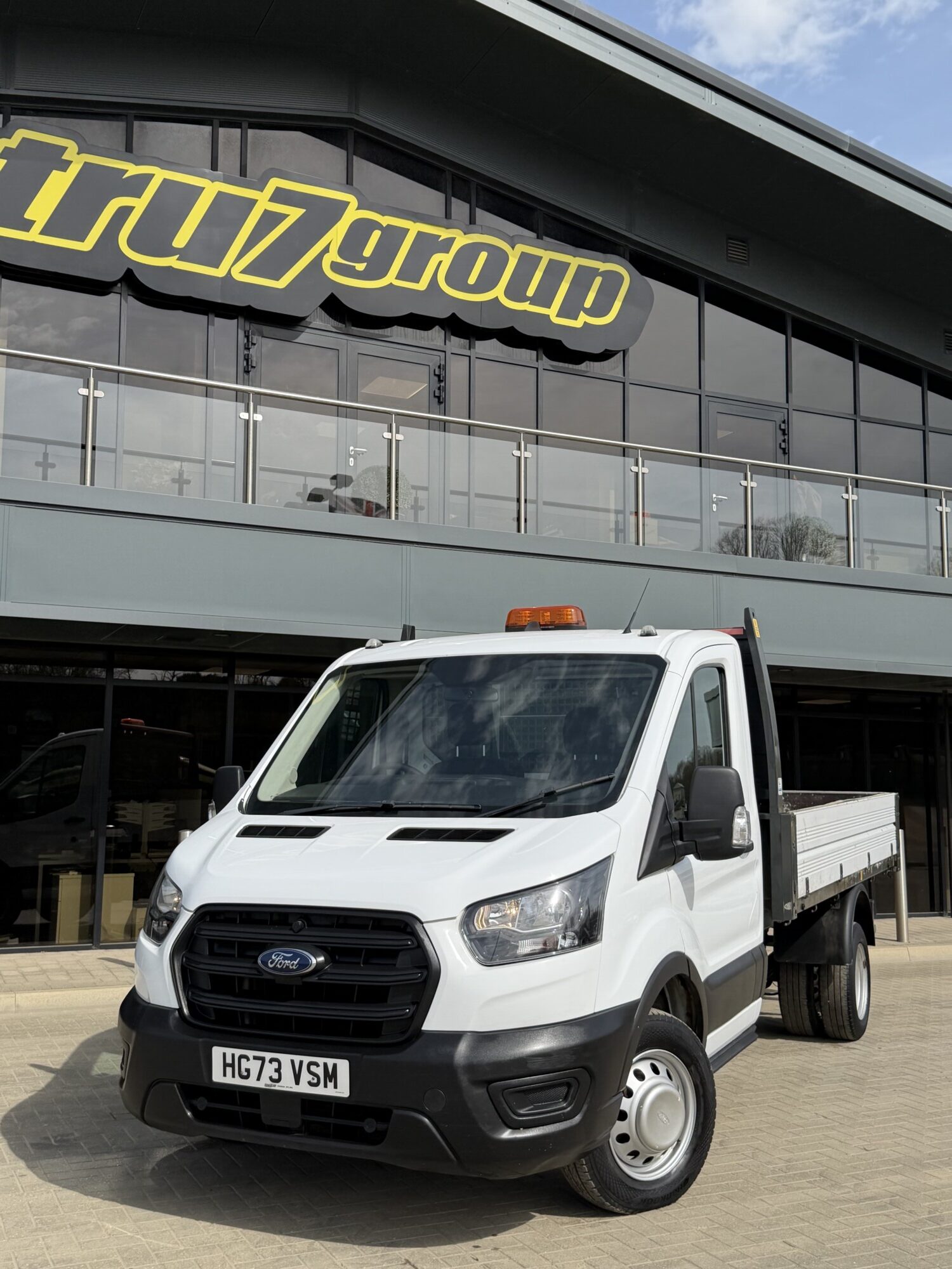 2023 '73 FORD TRANSIT 2.0 350 ECOBLUE HD LEADER CHASSIS CAB TIPPER 2DR DIESEL MANUAL RWD L2 EURO 6 (130 PS) - Image 2