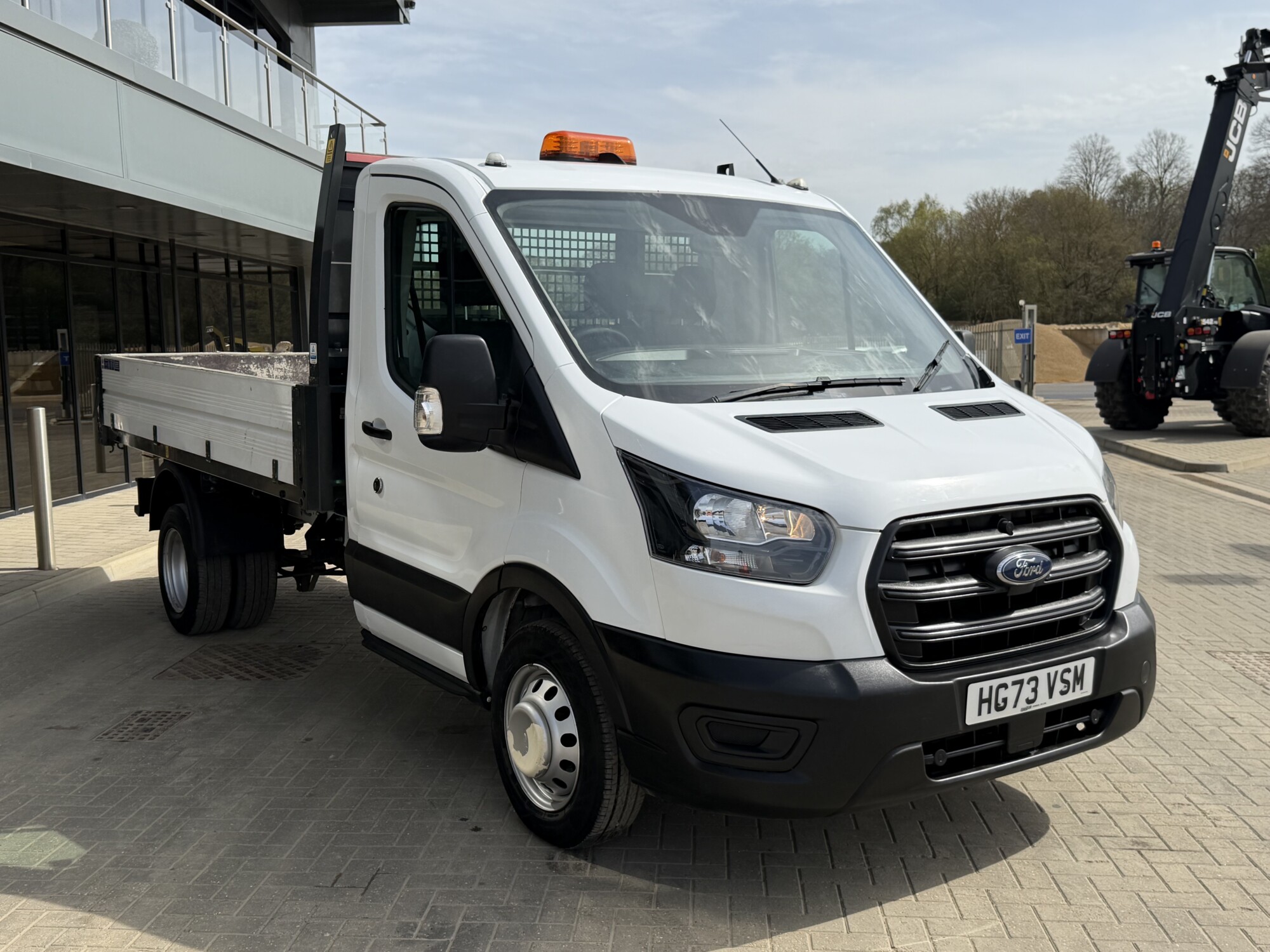 2023 '73 FORD TRANSIT 2.0 350 ECOBLUE HD LEADER CHASSIS CAB TIPPER 2DR DIESEL MANUAL RWD L2 EURO 6 (130 PS) - Image 8