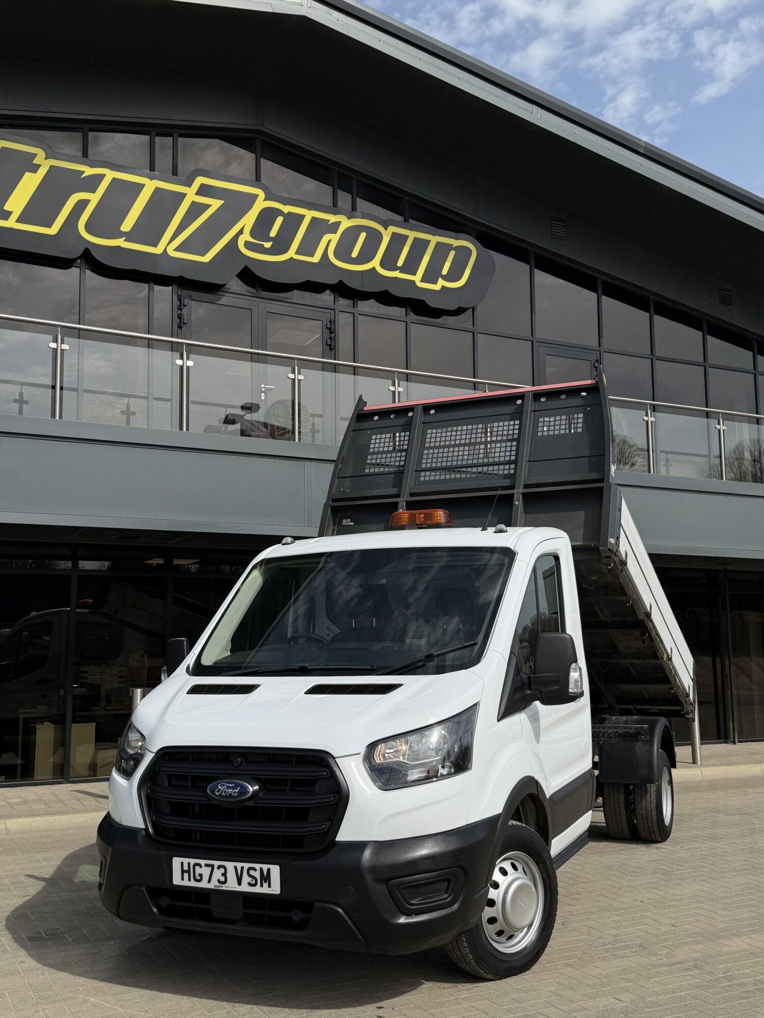 2023 '73 FORD TRANSIT 2.0 350 ECOBLUE HD LEADER CHASSIS CAB TIPPER 2DR DIESEL MANUAL RWD L2 EURO 6 (130 PS) - Image 9