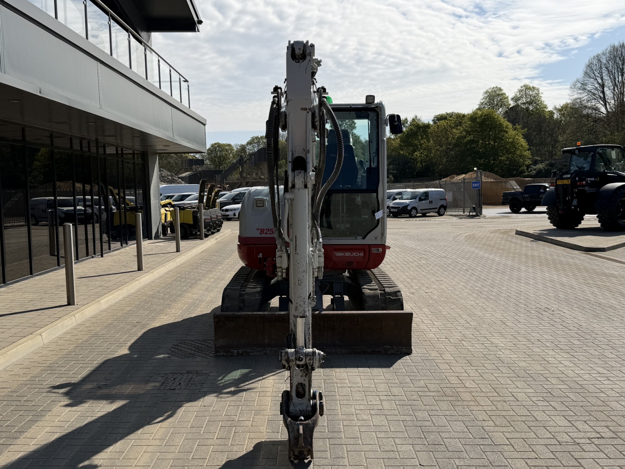 TRU2354 - 2022, TAKEUCHI TB250-2 COMPACT EXCAVATOR - Image 2