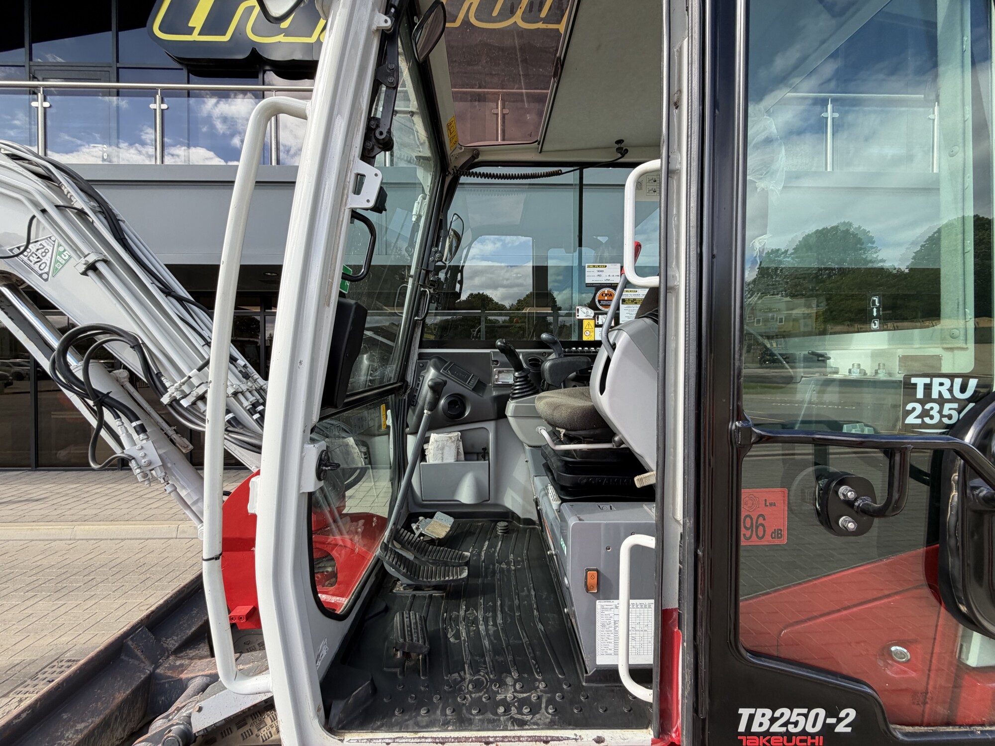 TRU2354 - 2022, TAKEUCHI TB250-2 COMPACT EXCAVATOR - Image 10