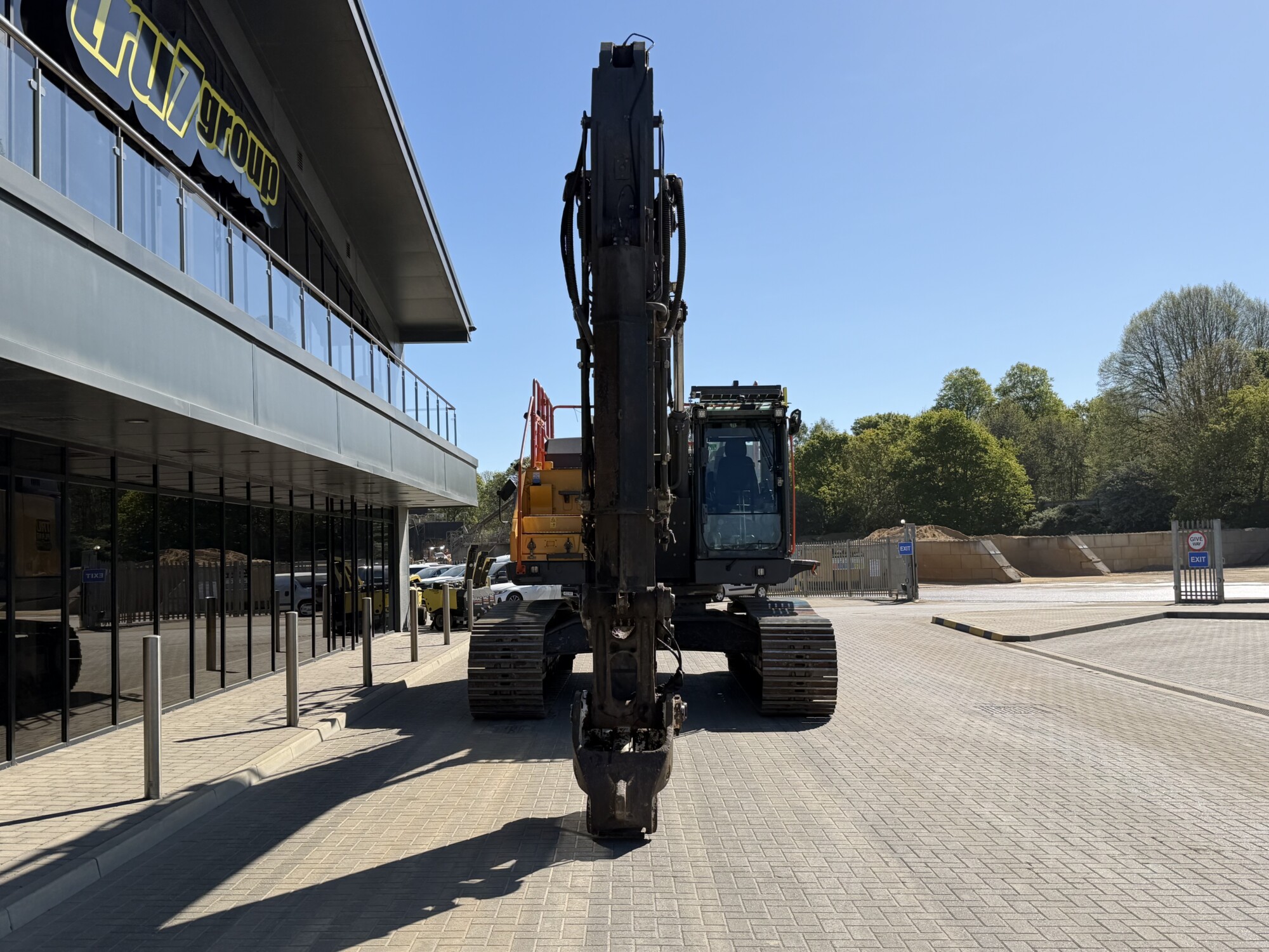 TRU2265 - 2022, VOLVO EC380 EL EXCAVATOR *W DEMO SPEC* - Image 3