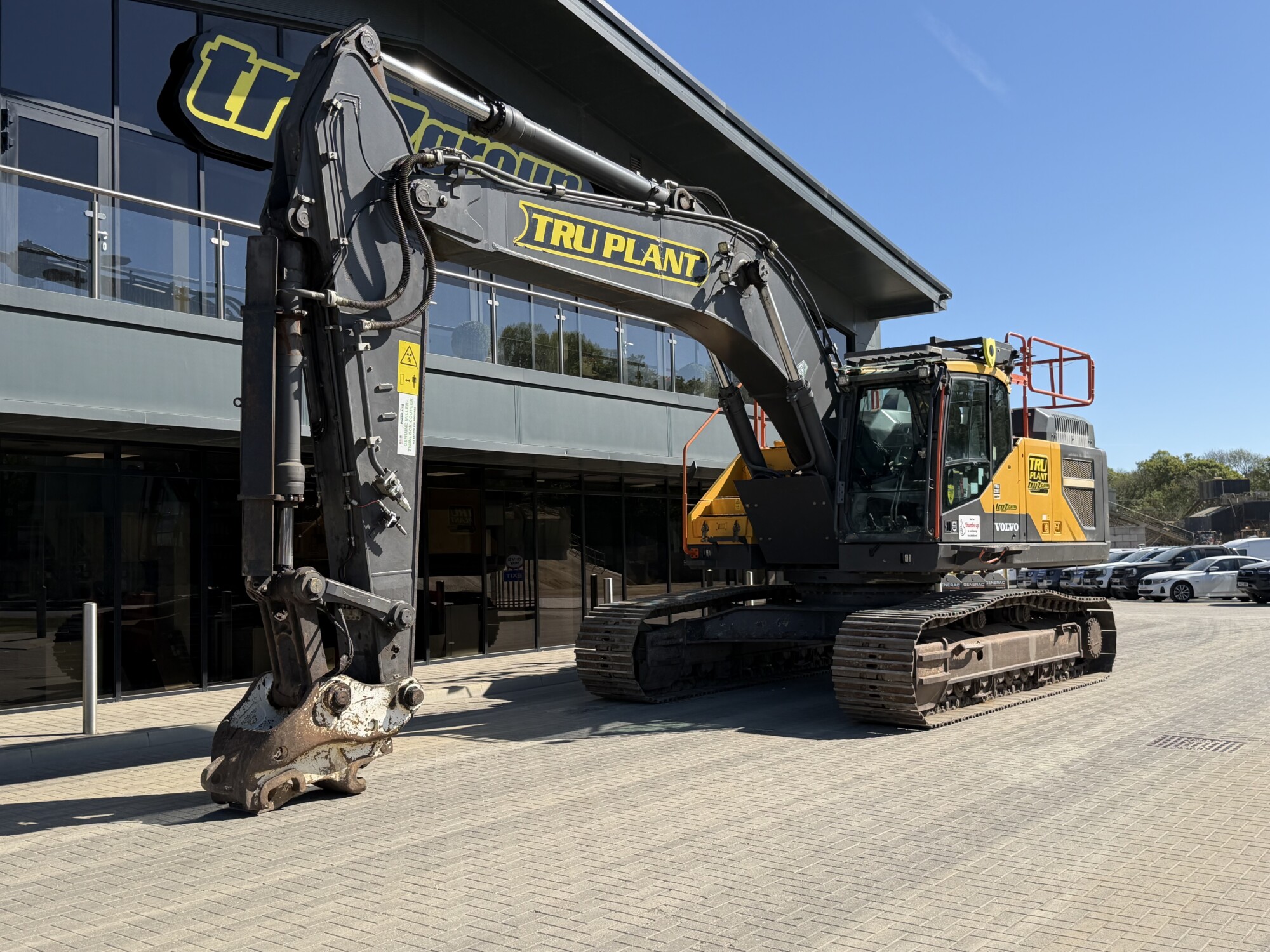 TRU2265 - 2022, VOLVO EC380 EL EXCAVATOR *W DEMO SPEC* - Image 4