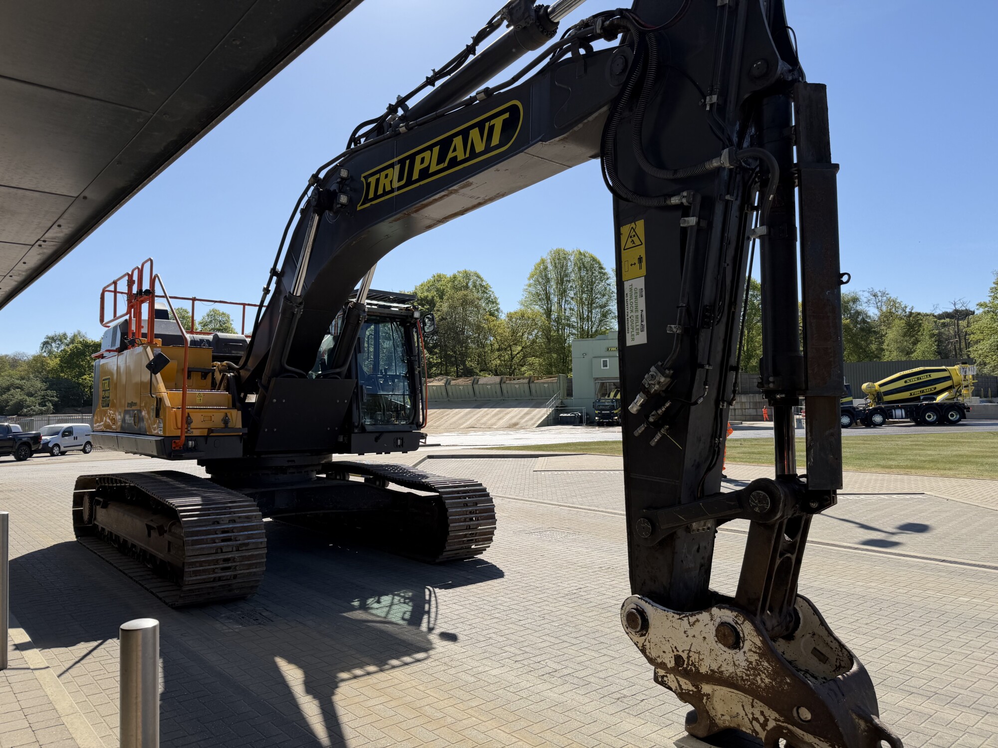 TRU2265 - 2022, VOLVO EC380 EL EXCAVATOR *W DEMO SPEC* - Image 9