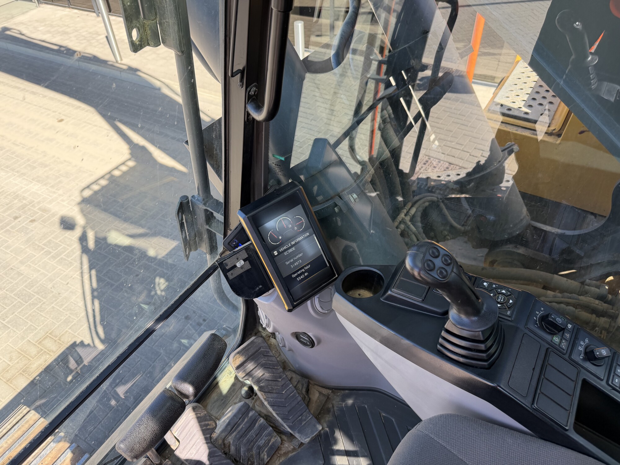 TRU2265 - 2022, VOLVO EC380 EL EXCAVATOR *W DEMO SPEC* - Image 12
