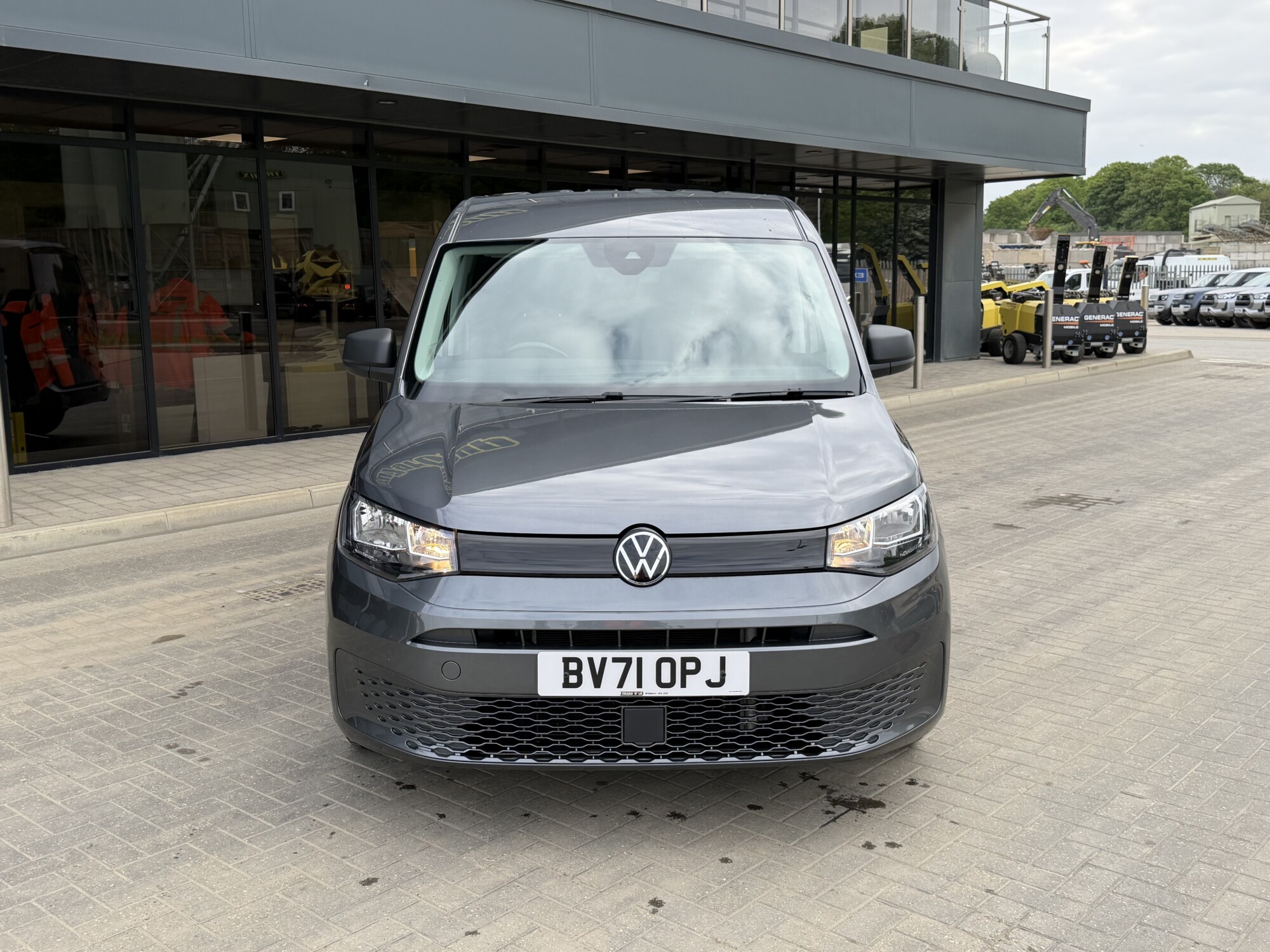 2021 '71 VOLKSWAGEN CADDY 2.0 TDI C20 COMMERCE PLUS PANEL VAN 5DR DIESEL MANUAL SWB EURO 6 (122 PS) - Image 2