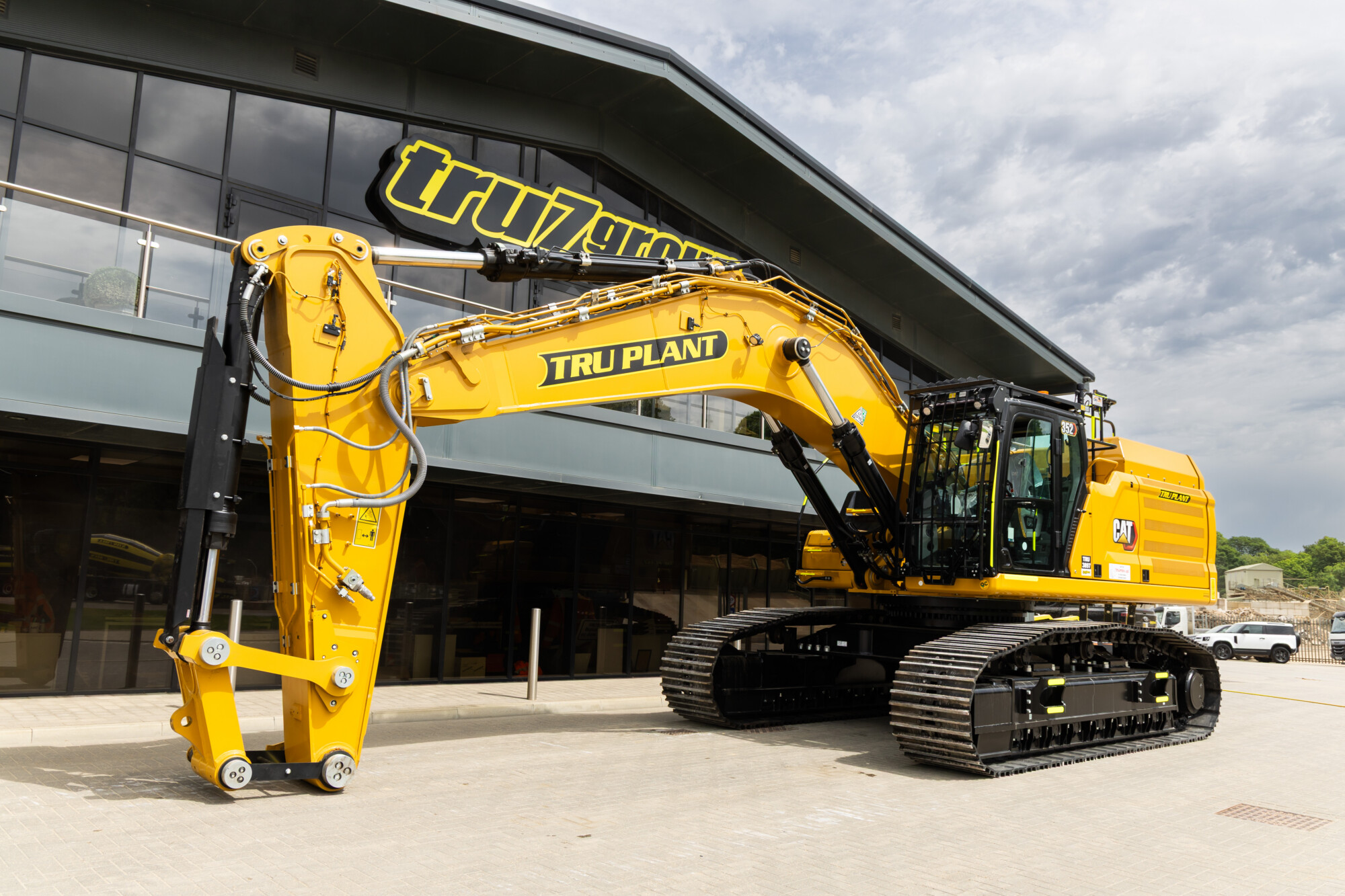 Caterpillar 352 - Image 3
