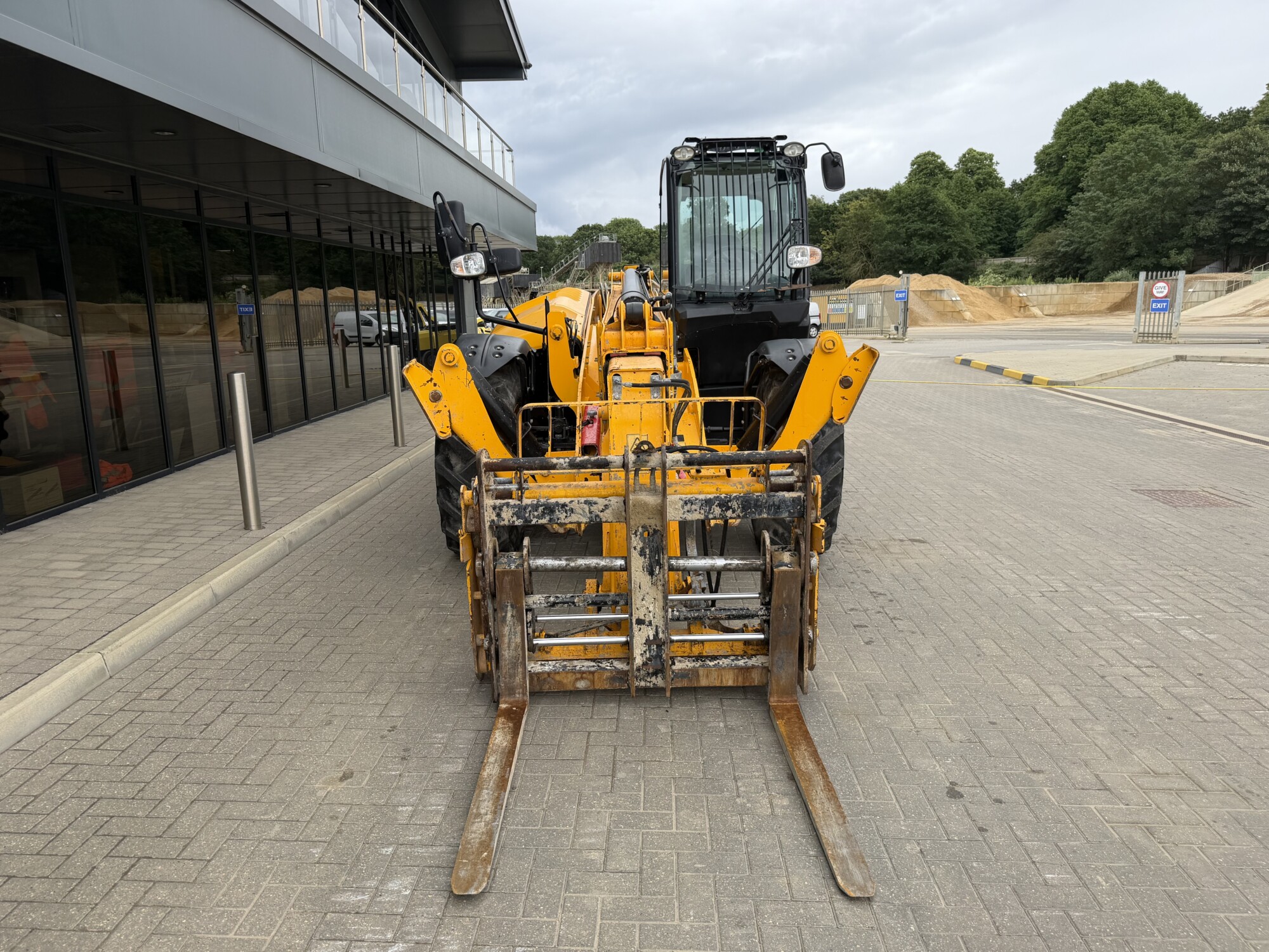 TRU2395 - SEPT 2022, JCB 540-140 TELEHANDLER *81KW ENGINE* - Image 2