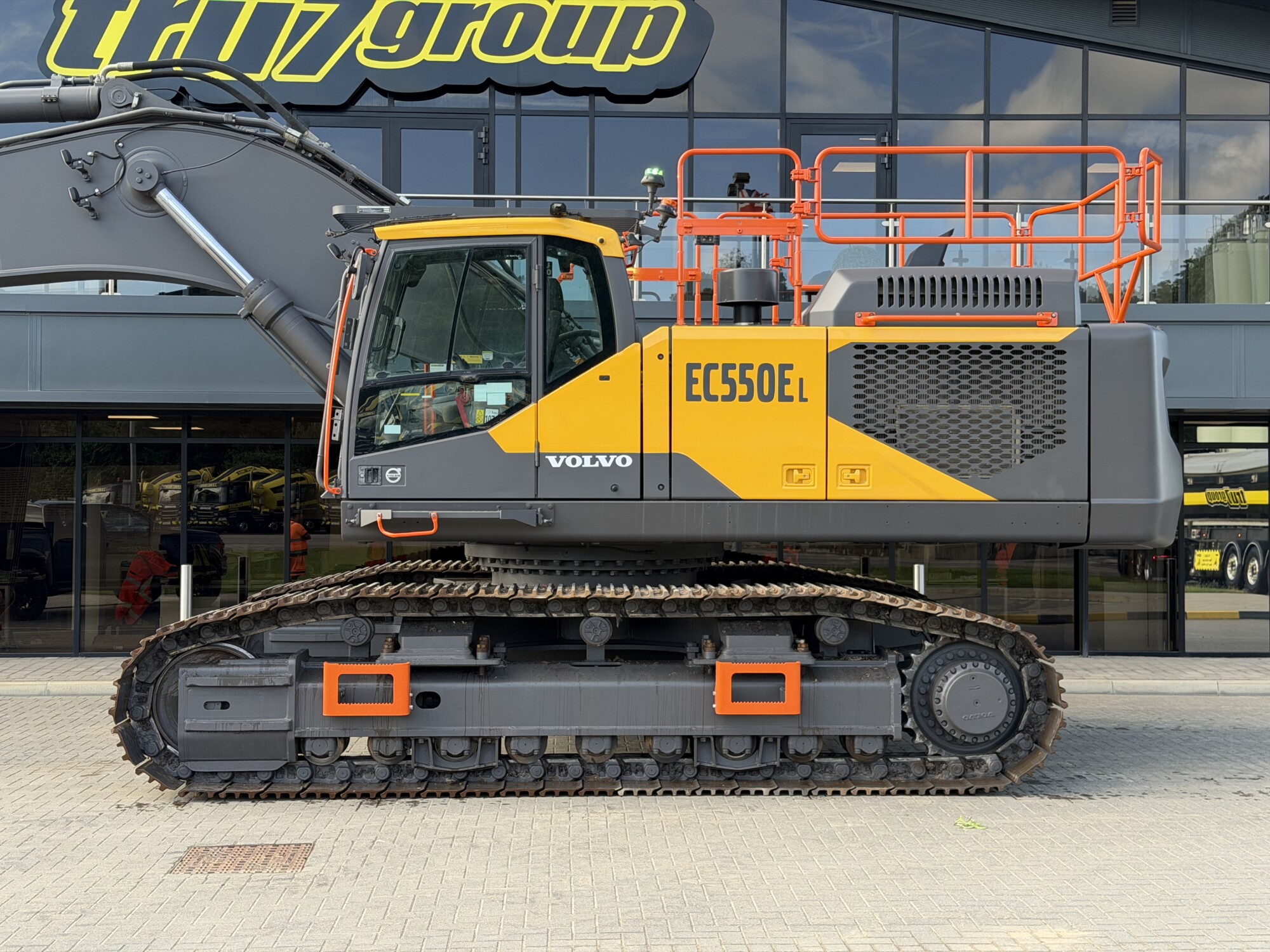 TRU2640 - 2022, VOLVO EC550EL EXCAVATOR - Image 4