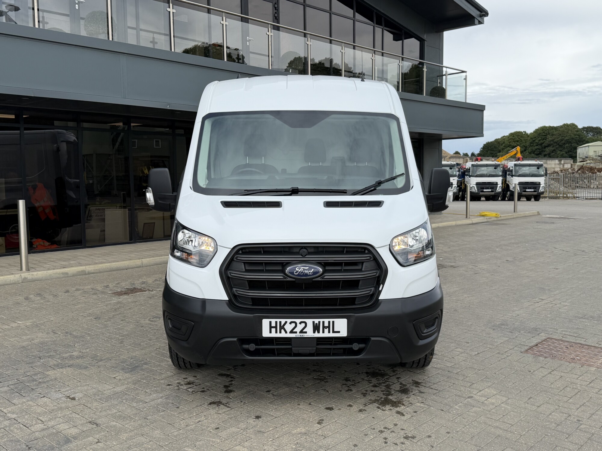 2022 '22 FORD TRANSIT 2.0 350 ECOBLUE LEADER PANEL VAN 5DR DIESEL MANUAL FWD L3 H2 EURO 6 (130 PS) - Image 2