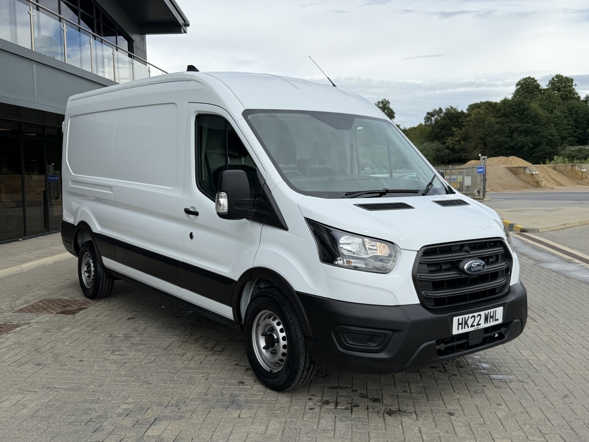 2022 '22 FORD TRANSIT 2.0 350 ECOBLUE LEADER PANEL VAN 5DR DIESEL MANUAL FWD L3 H2 EURO 6 (130 PS) - Image 7