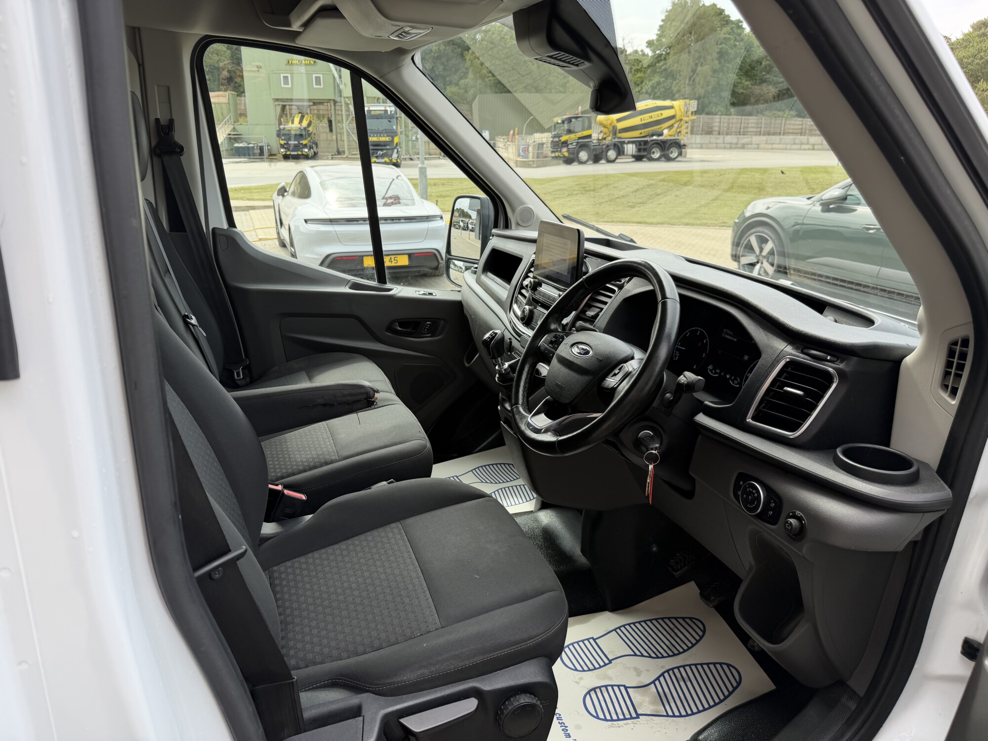 2022 '22 FORD TRANSIT 2.0 350 ECOBLUE LIMITED PANEL VAN 5DR DIESEL MANUAL RWD L2 H2 EURO 6 (185 PS) - Image 11