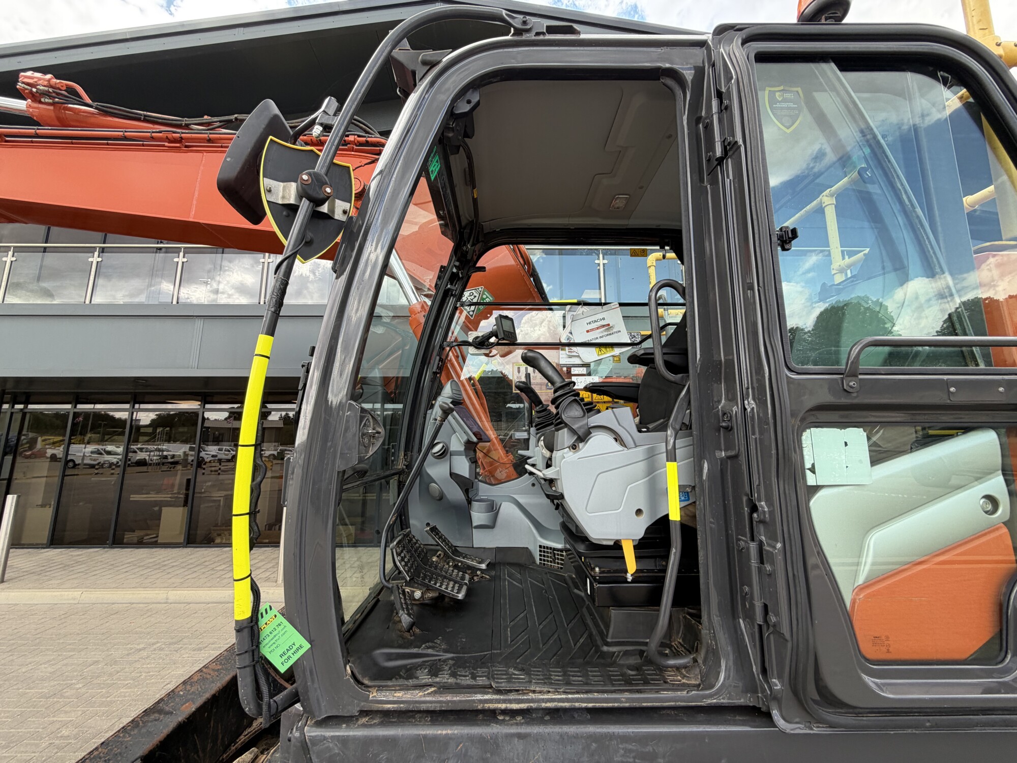 TRU2750 - JUNE 2023, HITACHI ZX135 USBL-7 EXCAVATOR **BLADE* - Image 11