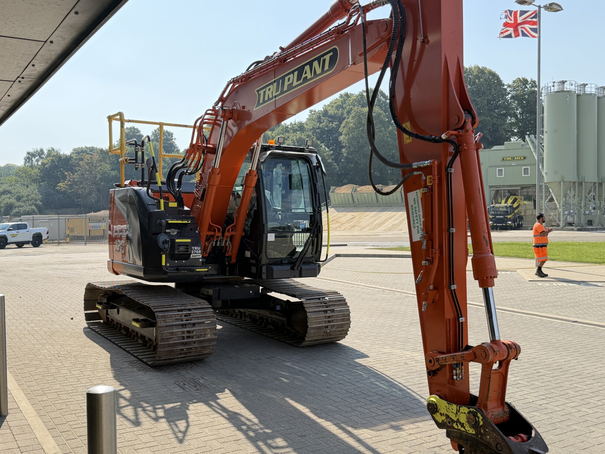 TRU2768 - JUNE 2023, HITACHI ZX135 US-7 EXCAVATOR - Image 8