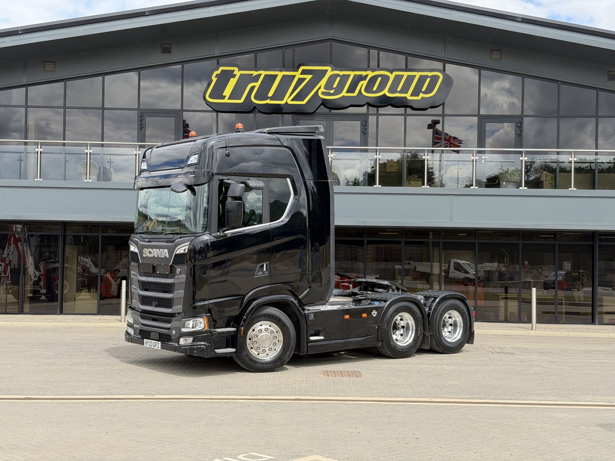 2023 '23 SCANIA 660S V8 TWIN AXLE TAG UNIT