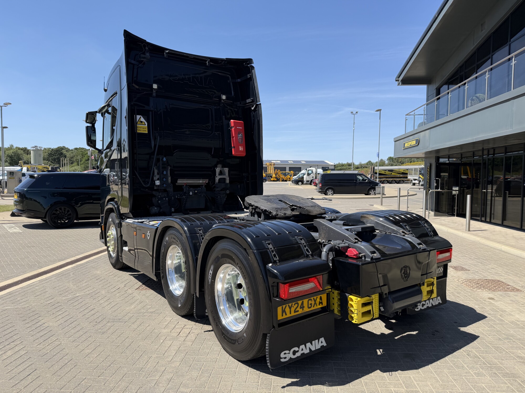 2024 '24 SCANIA 660S V8 TWIN AXLE TAG UNIT - Image 5
