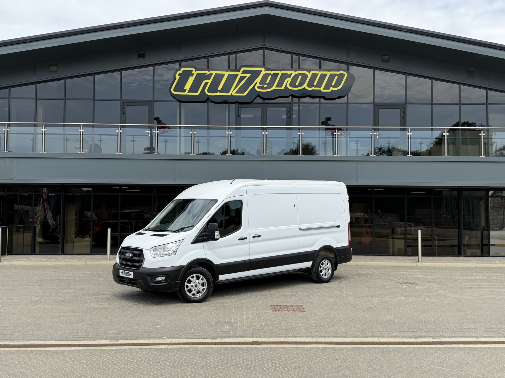 2021 '71 FORD TRANSIT 2.0 350 ECOBLUE TREND PANEL VAN 5DR DIESEL MANUAL FWD L3 H2 EURO 6 (130 PS)