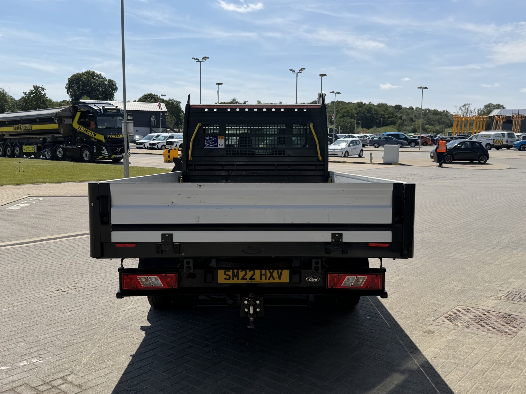 2022 '22 FORD TRANSIT 2.0 350 ECOBLUE HD LEADER CHASSIS CAB 2DR DIESEL MANUAL RWD L4 EURO 6 (DROPSIDE) 130 PS - Image 6