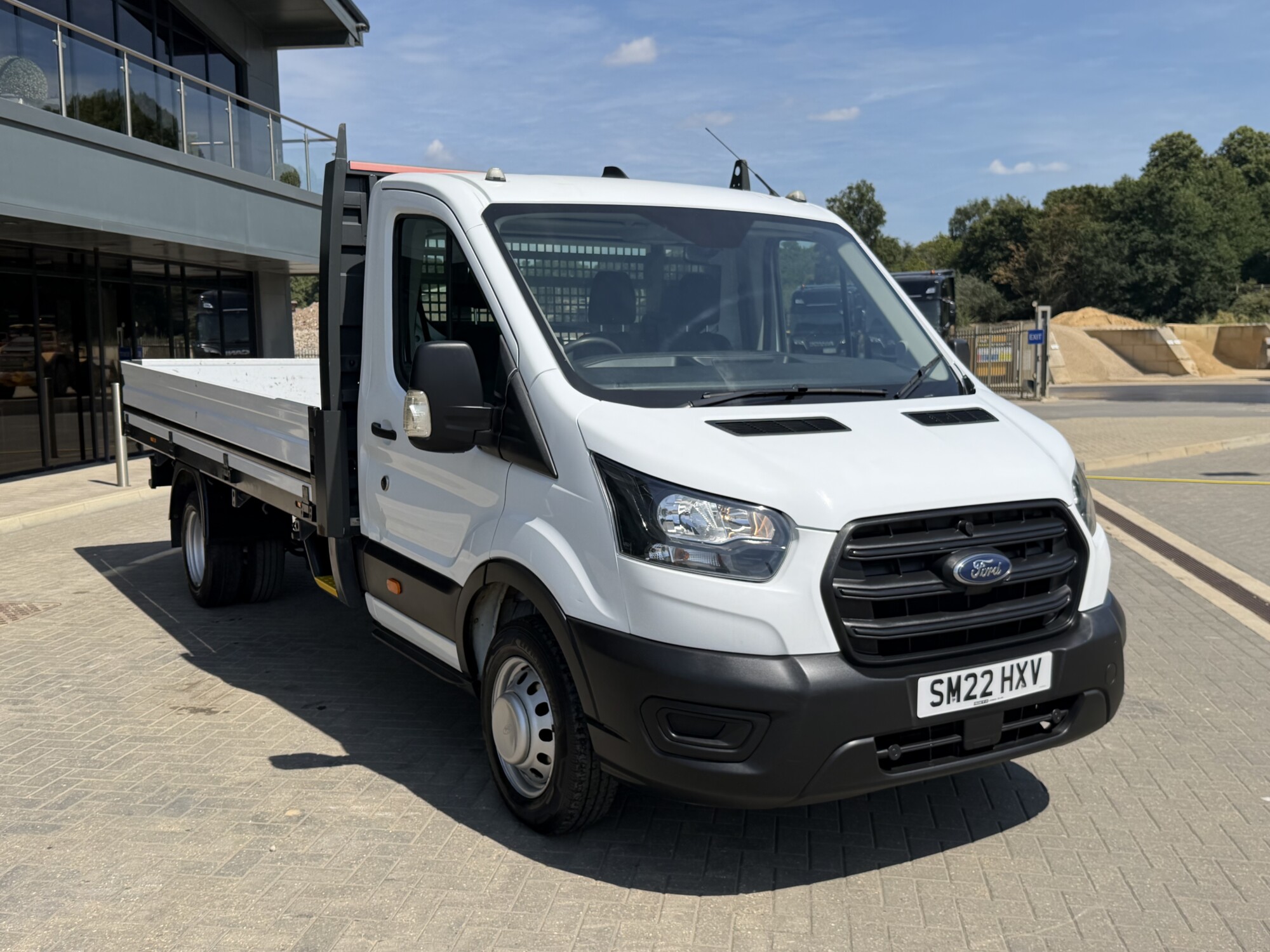2022 '22 FORD TRANSIT 2.0 350 ECOBLUE HD LEADER CHASSIS CAB 2DR DIESEL MANUAL RWD L4 EURO 6 (DROPSIDE) 130 PS - Image 8