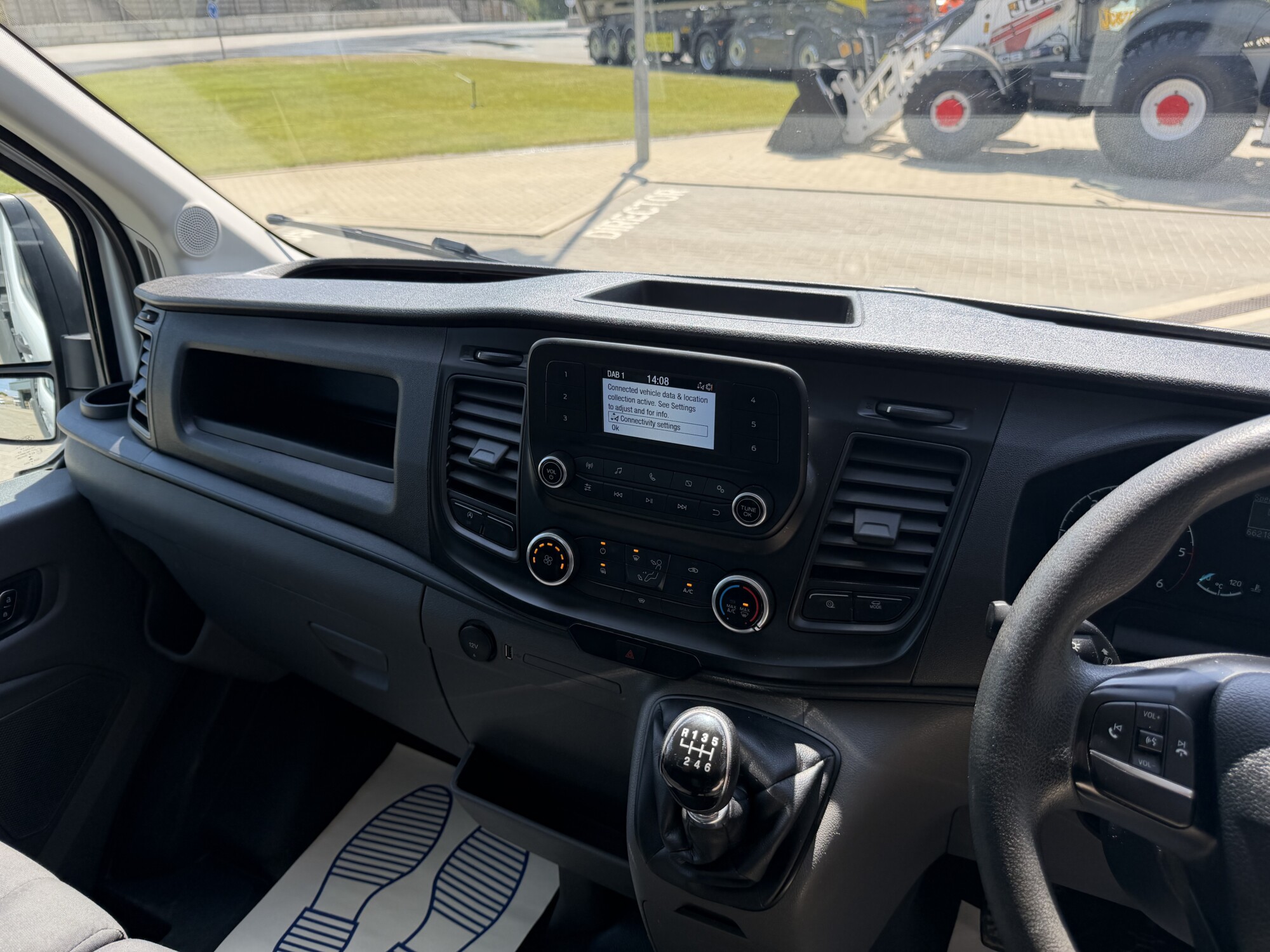2022 '22 FORD TRANSIT 2.0 350 ECOBLUE HD LEADER CHASSIS CAB 2DR DIESEL MANUAL RWD L4 EURO 6 (DROPSIDE) 130 PS - Image 11