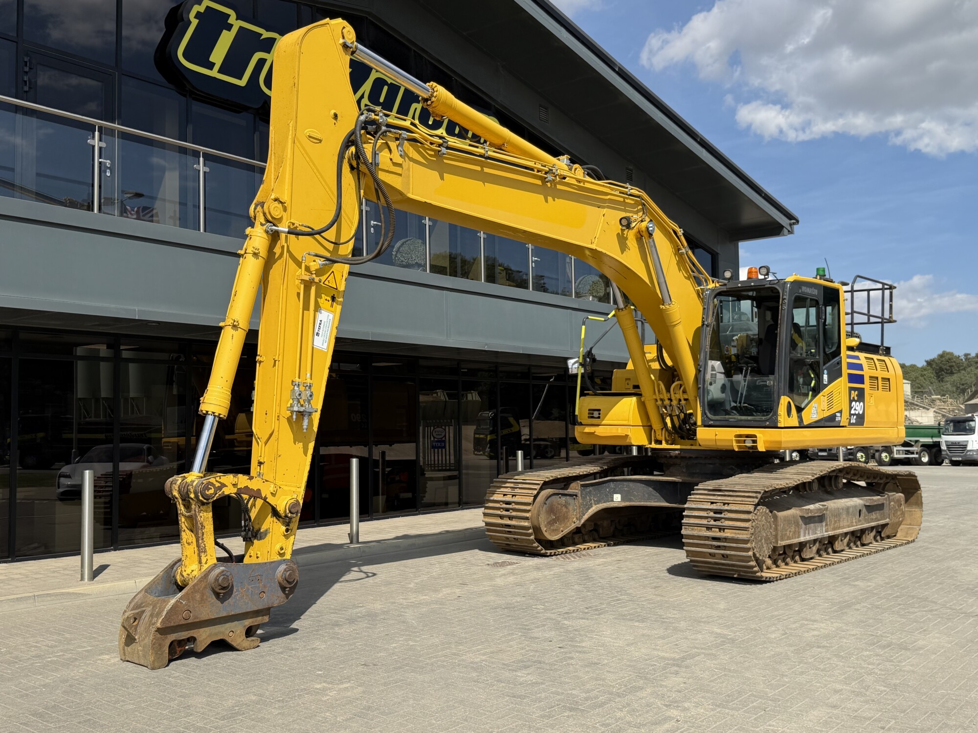 TRU2370 - 2022, KOMATSU PC290LC CRAWLER EXCAVATOR - Image 3