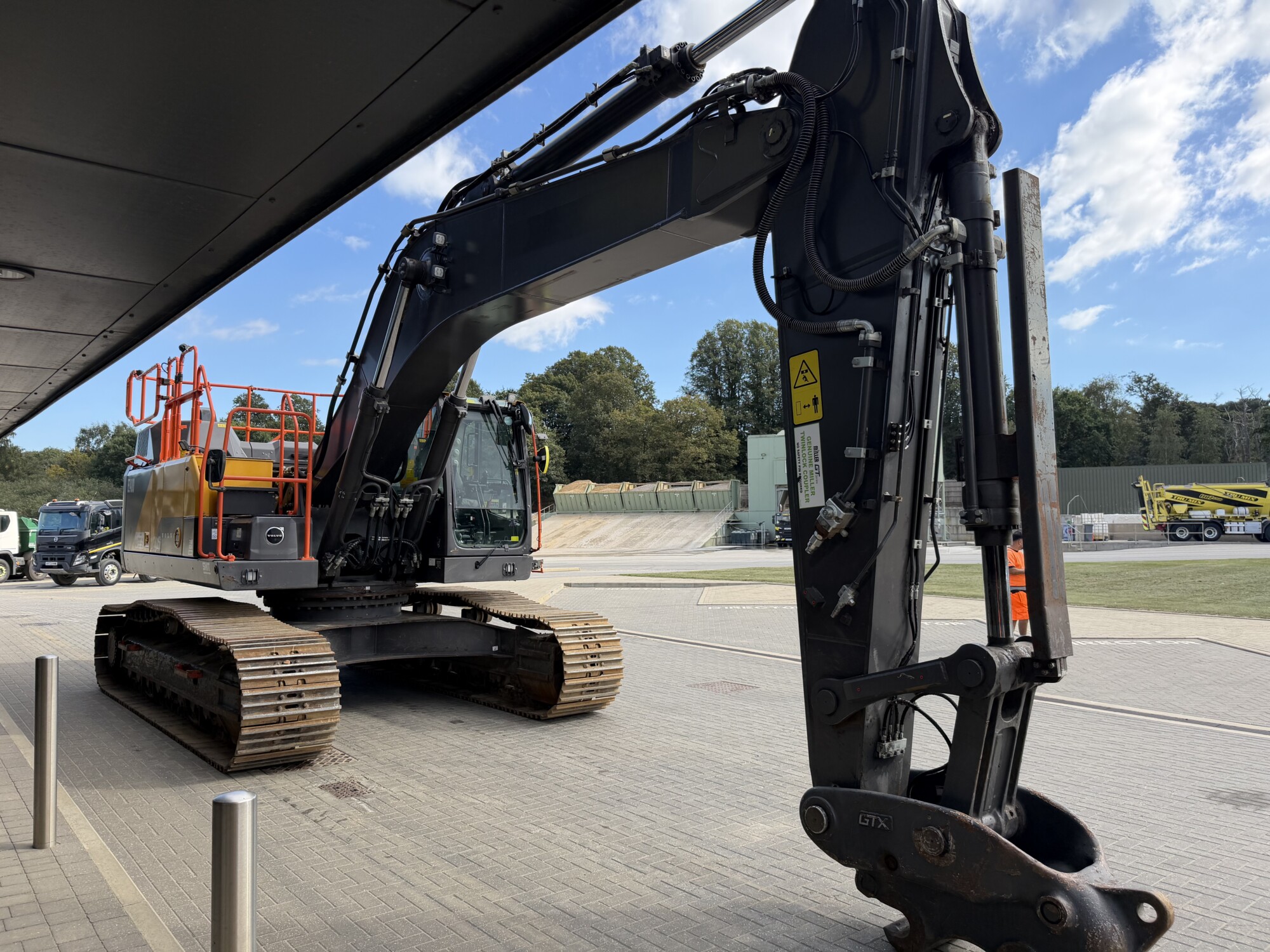 TRU3324 - 2024, VOLVO EC400 F EXCAVATOR - Image 8