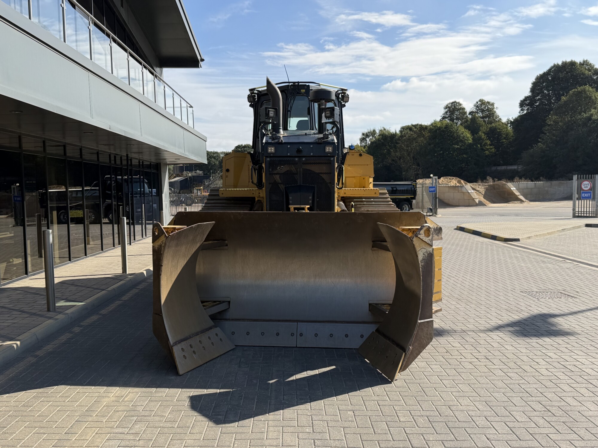 TRU3139 - 2024, CAT D6 DOZER - Image 3